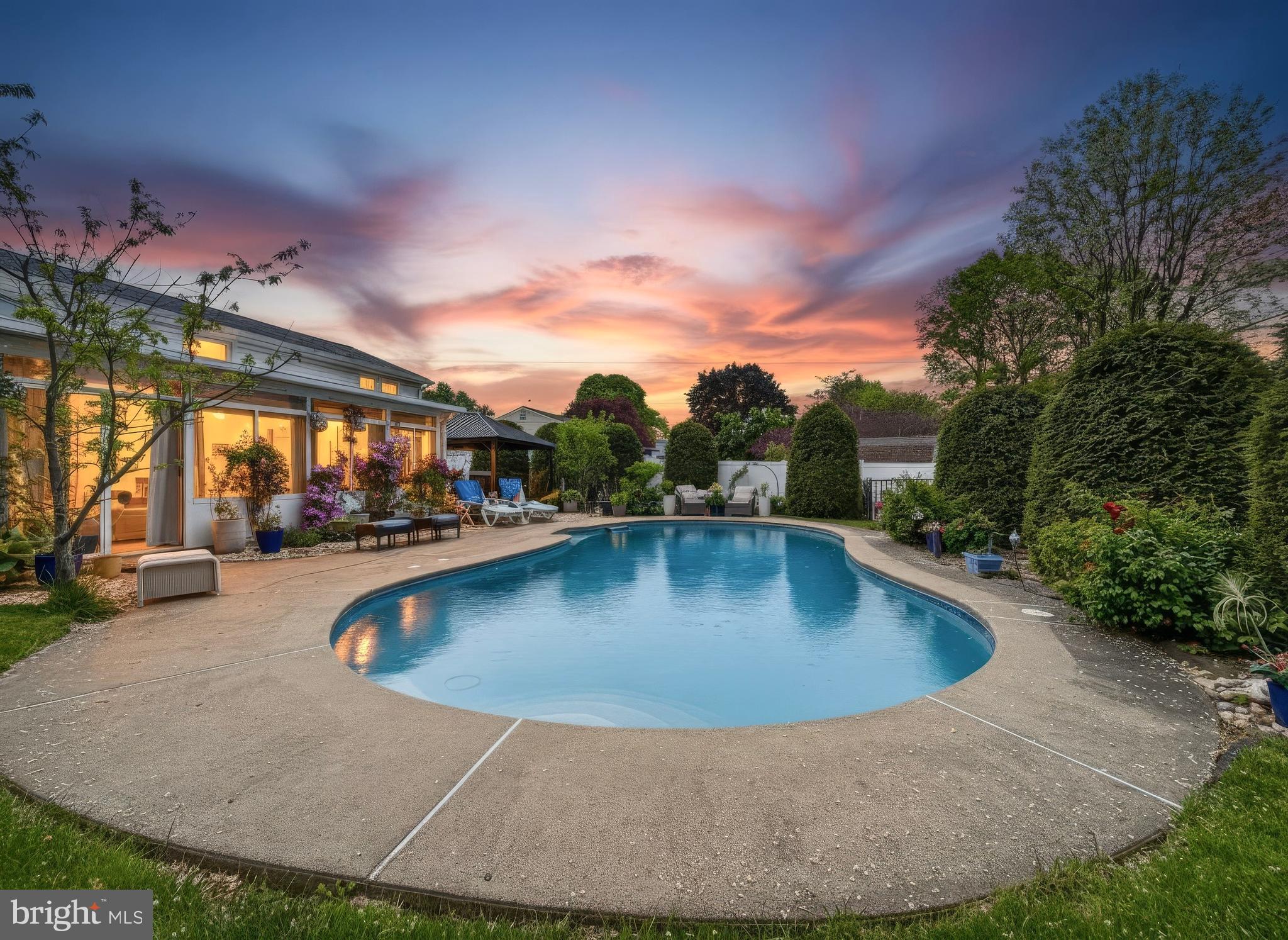 WARMINSTER HGTS - Residential