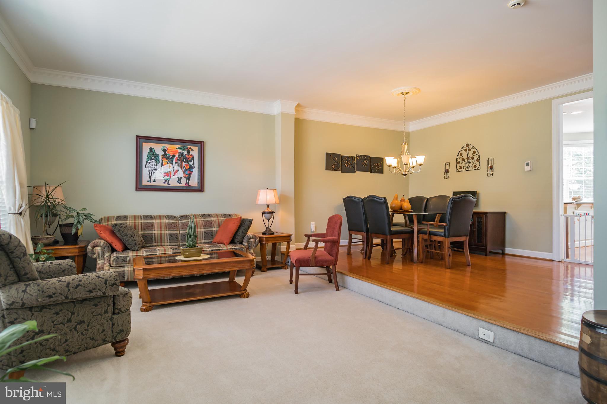 BELMONT CENTER - Residential