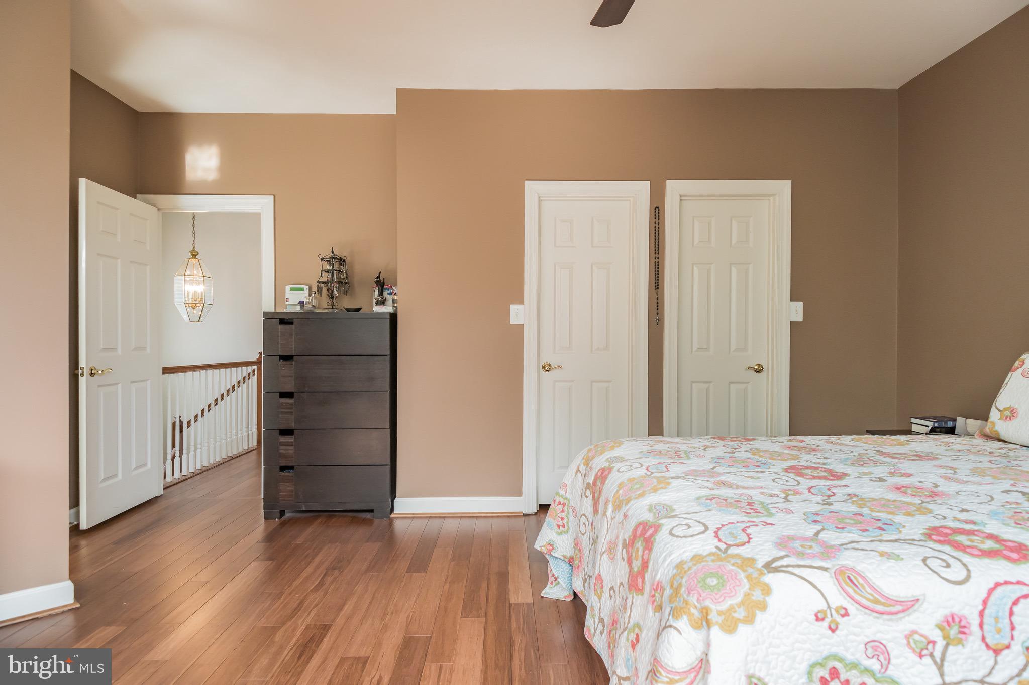 BELMONT CENTER - Residential