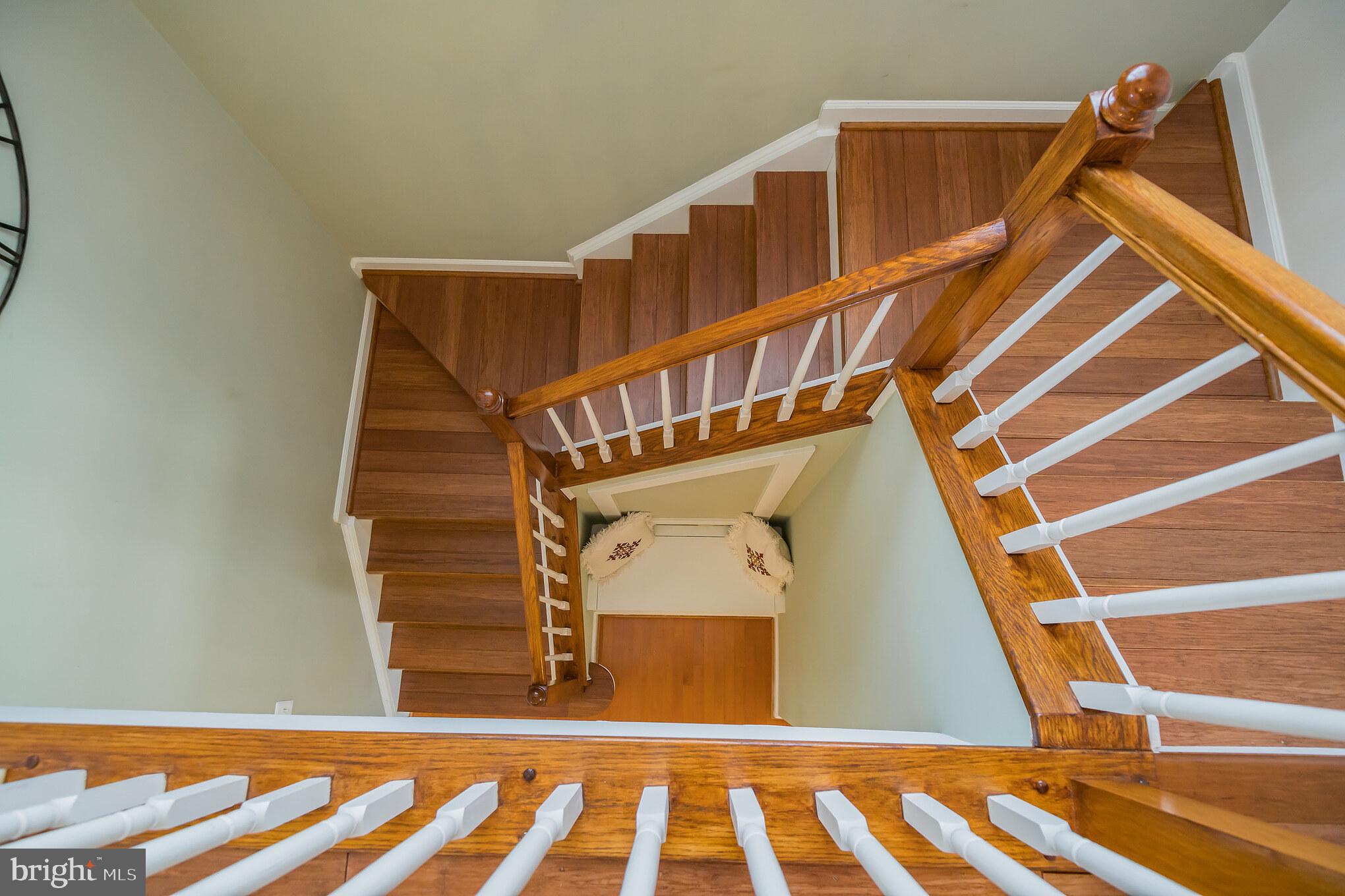 BELMONT CENTER - Residential