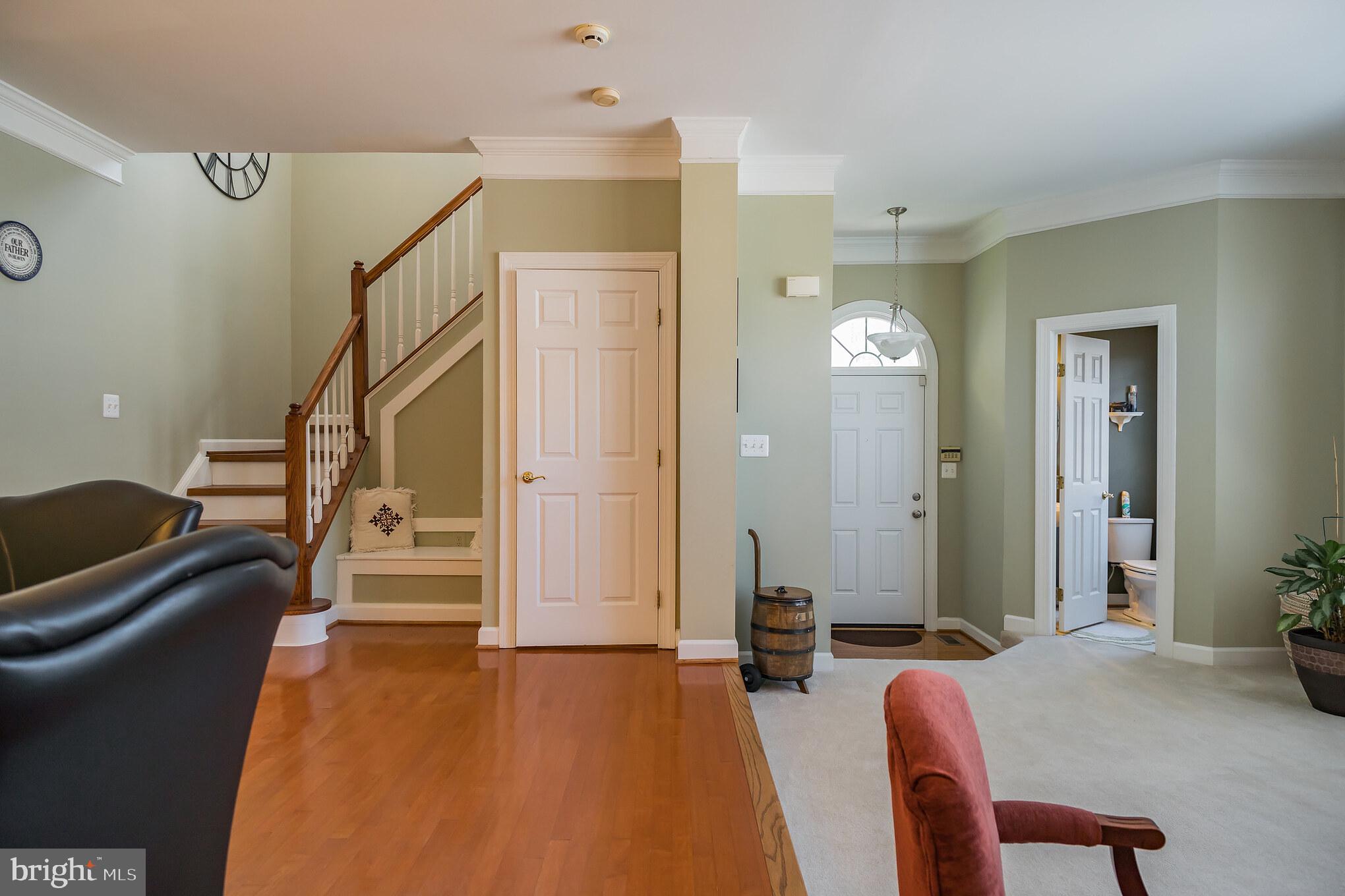 BELMONT CENTER - Residential