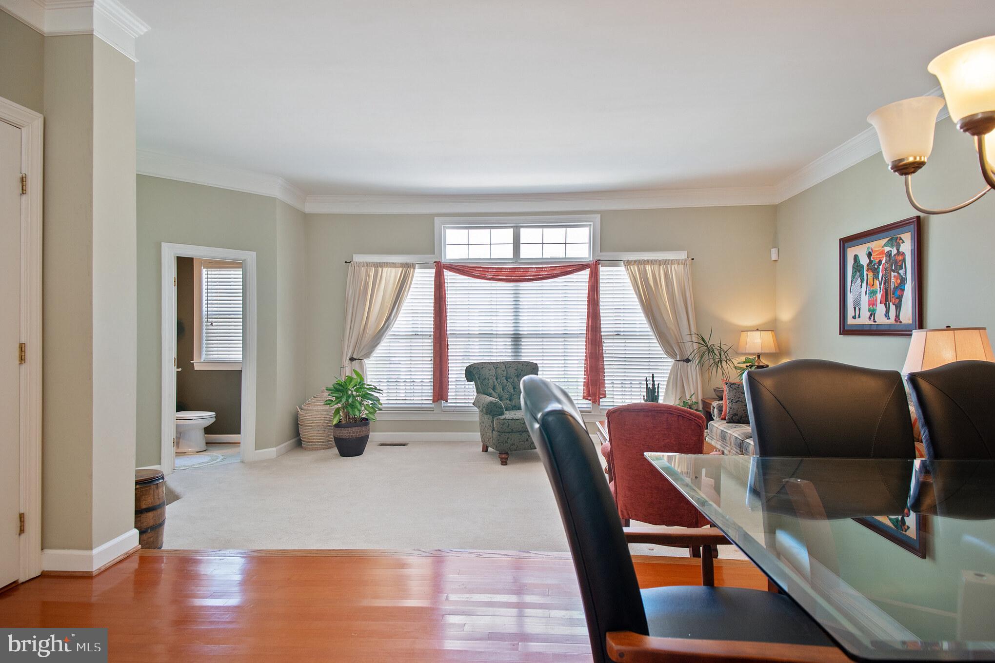 BELMONT CENTER - Residential