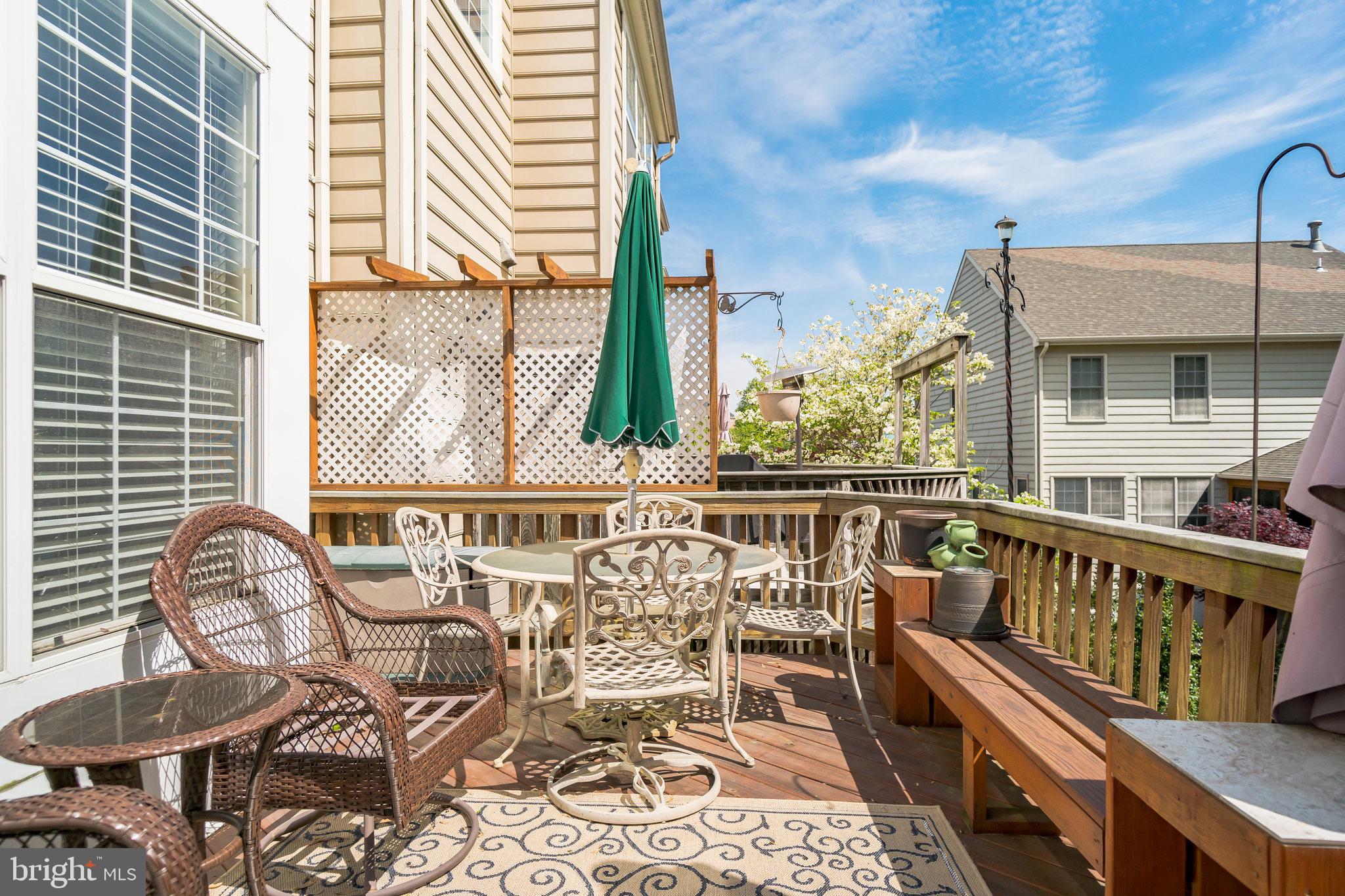 BELMONT CENTER - Residential