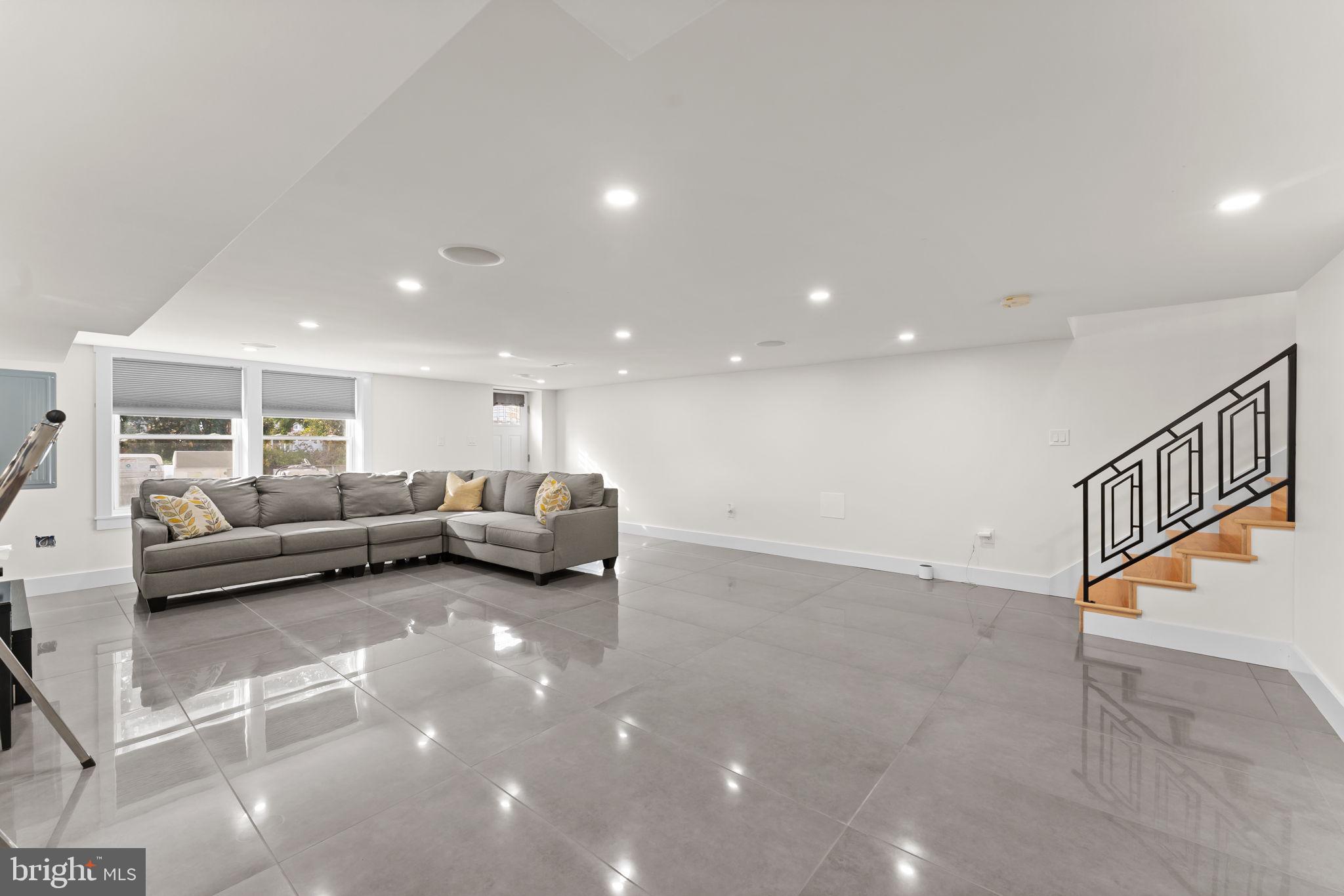 PINE VALLEY - Residential