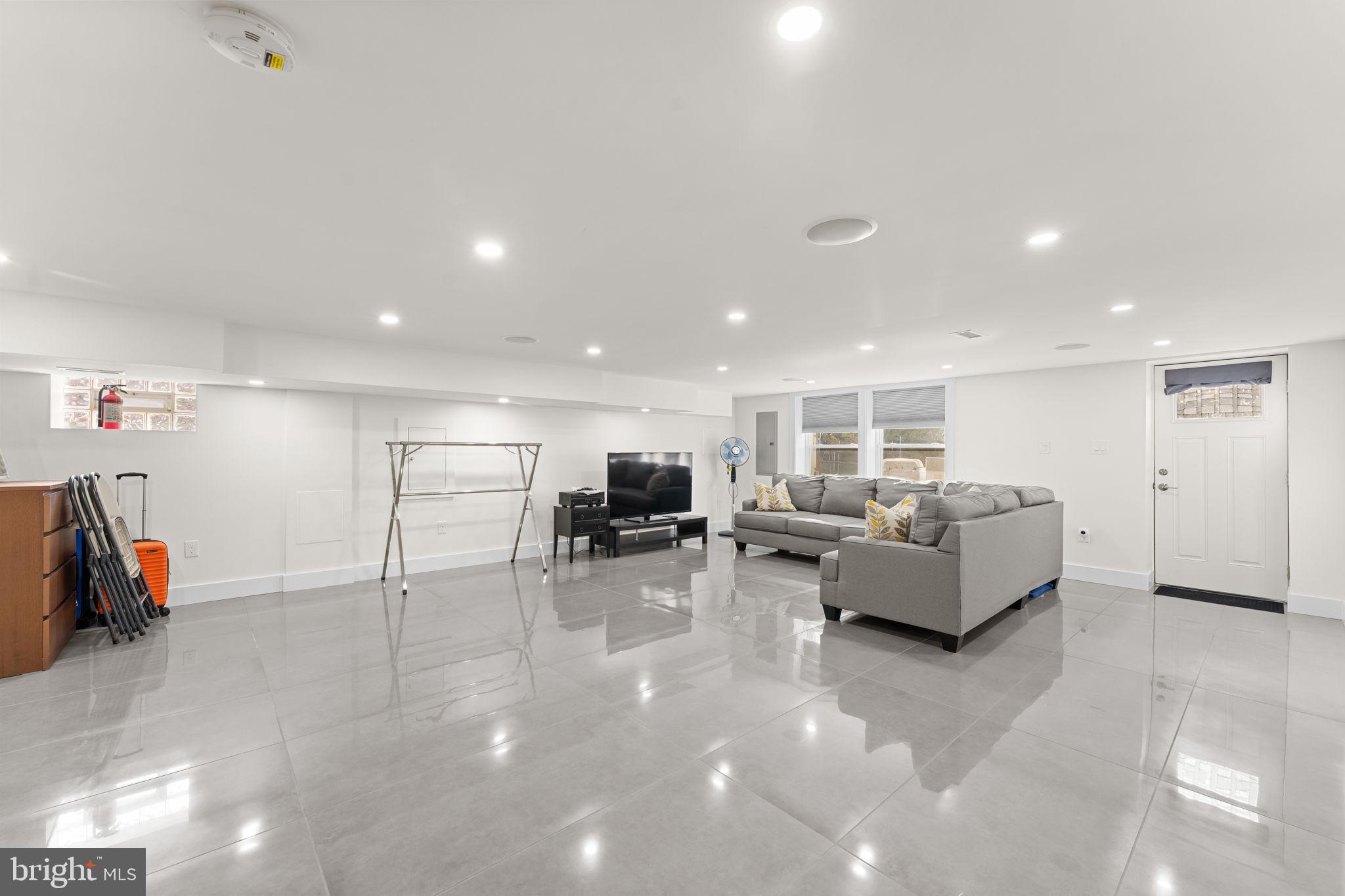 PINE VALLEY - Residential