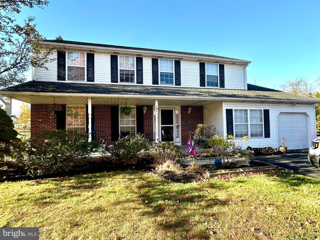 Photo of 101 Pioneer Drive, LANSDALE, PA 19446 (MLS # PAMC2160438)