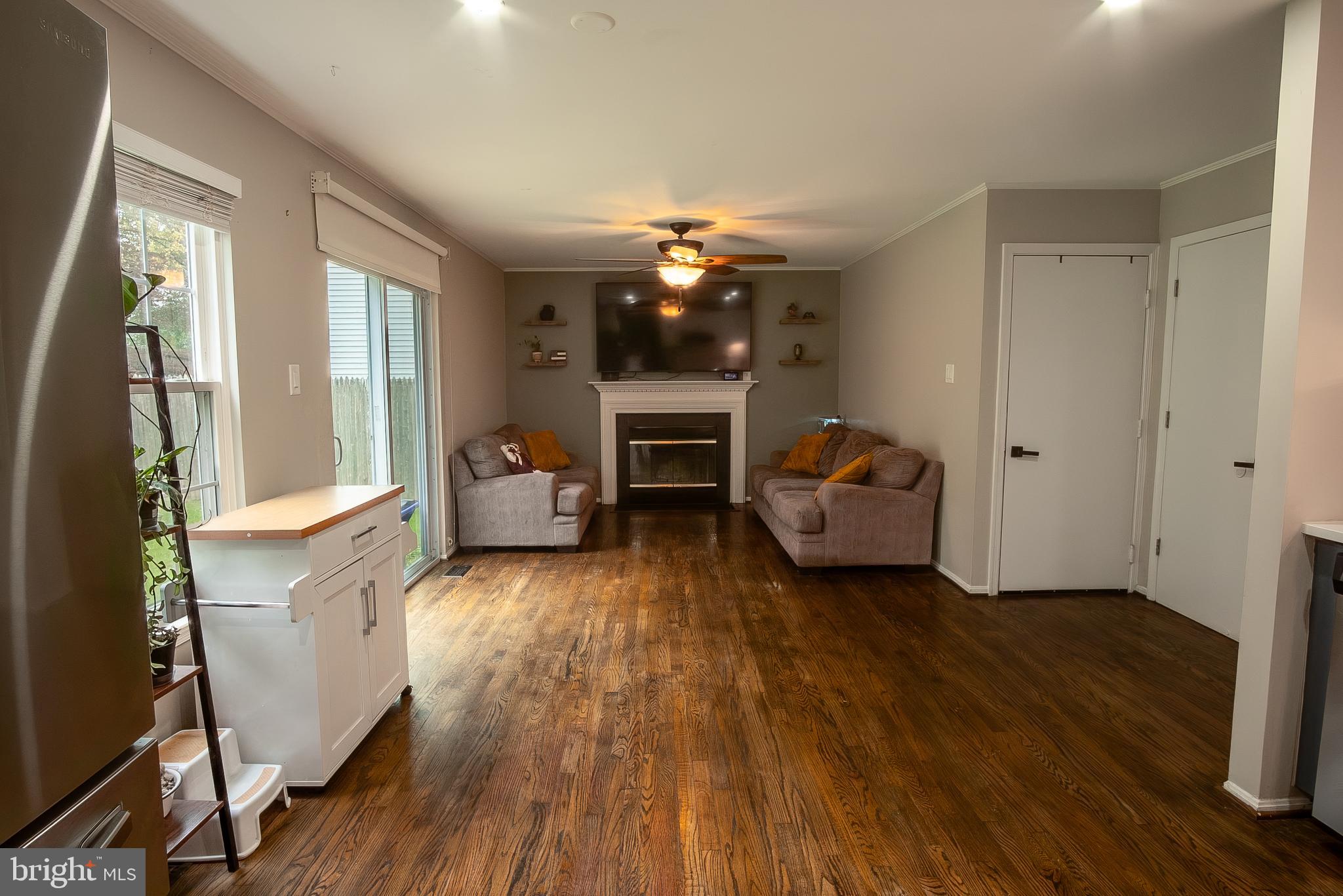 ROBIN MEADOWS - Residential