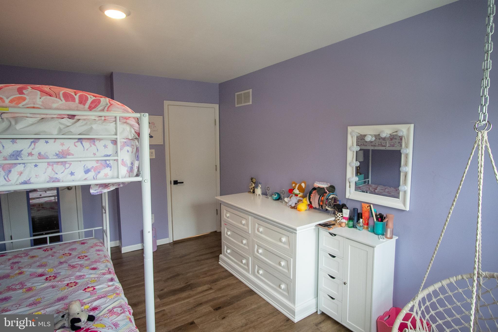 ROBIN MEADOWS - Residential