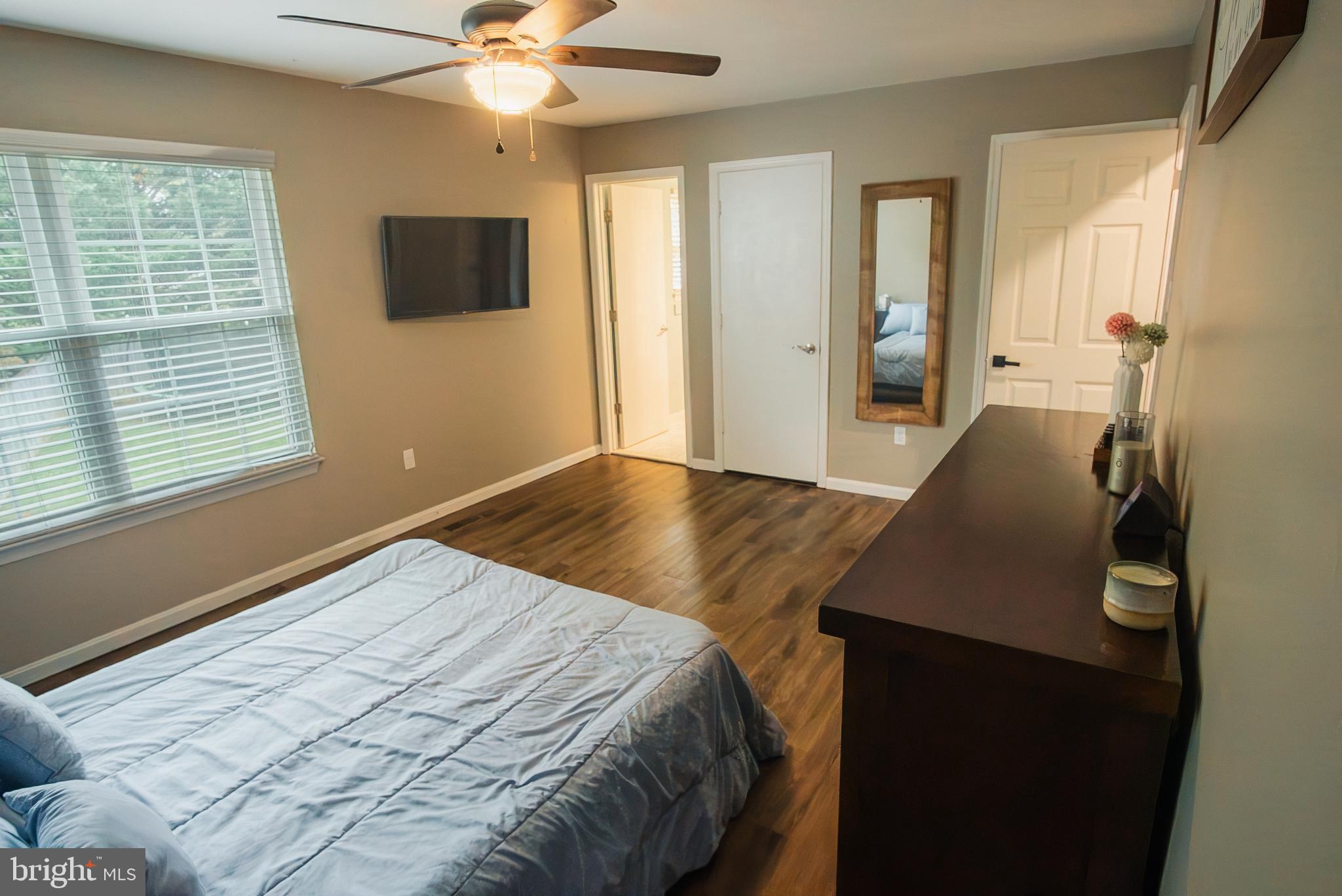 ROBIN MEADOWS - Residential