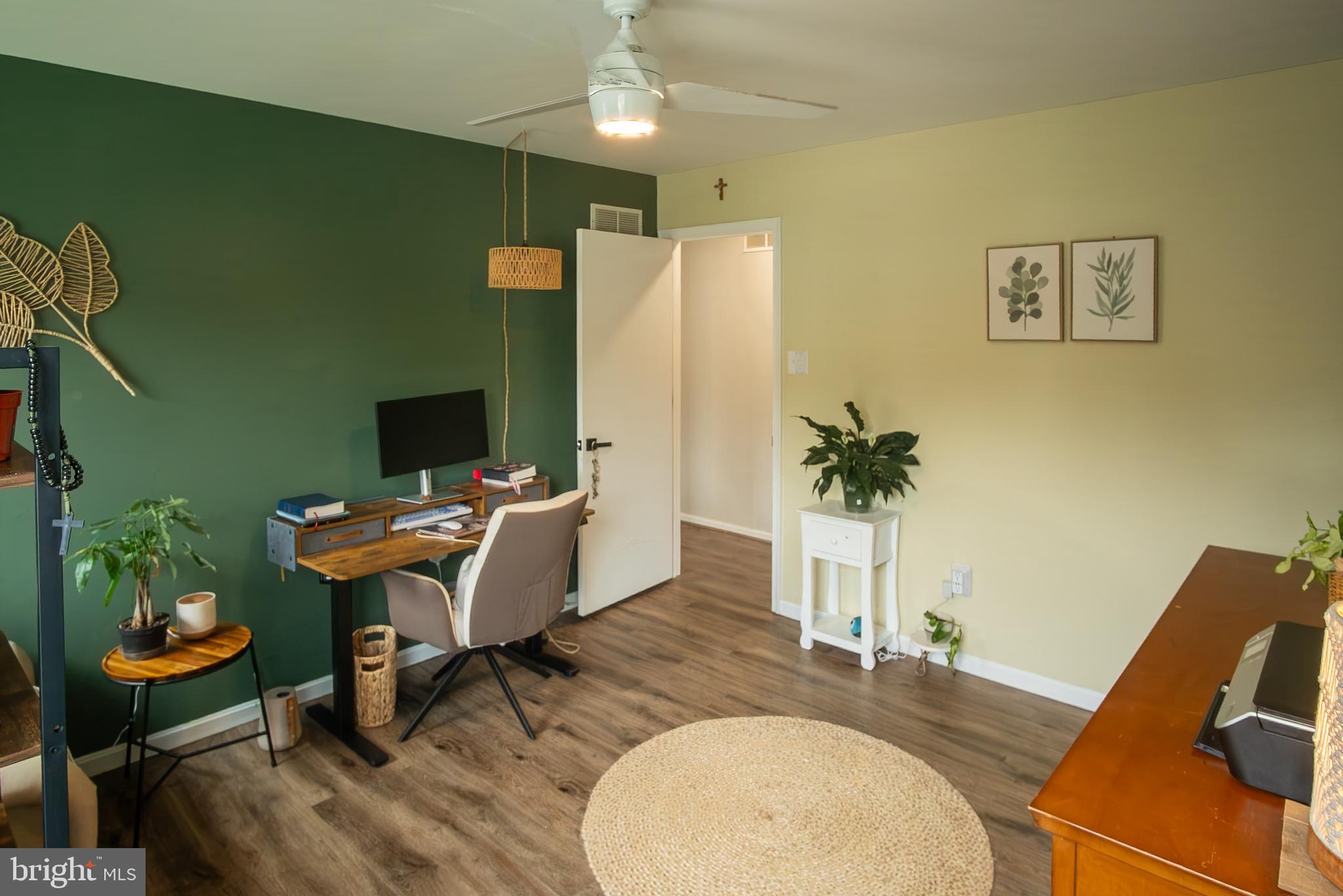 ROBIN MEADOWS - Residential