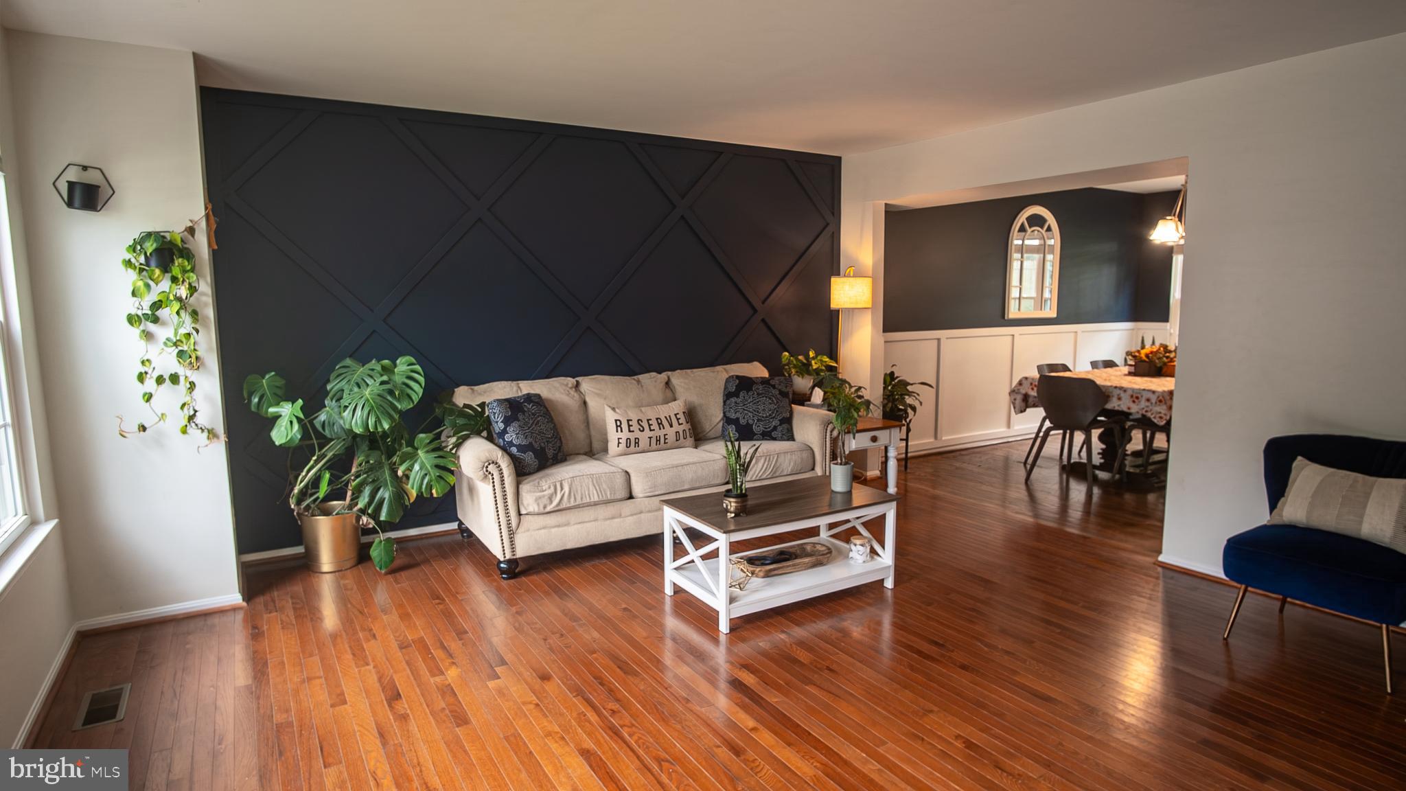 ROBIN MEADOWS - Residential