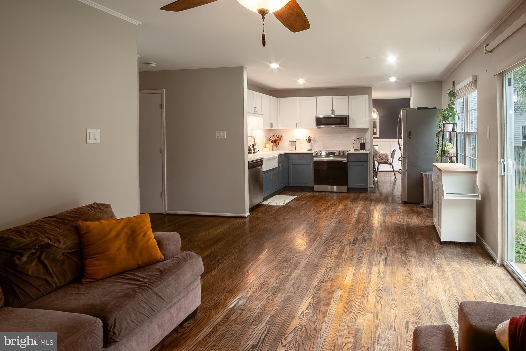 ROBIN MEADOWS - Residential