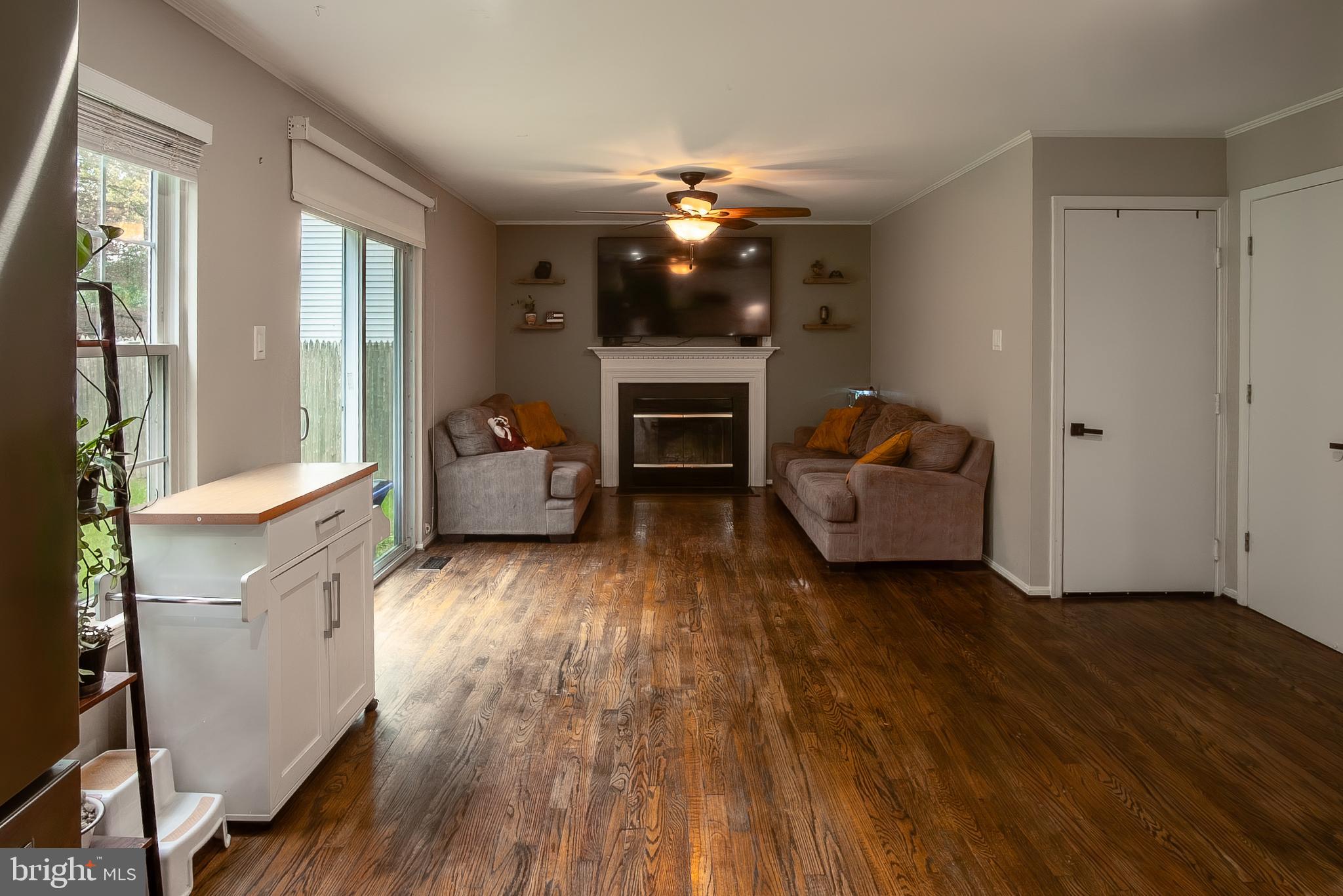 ROBIN MEADOWS - Residential