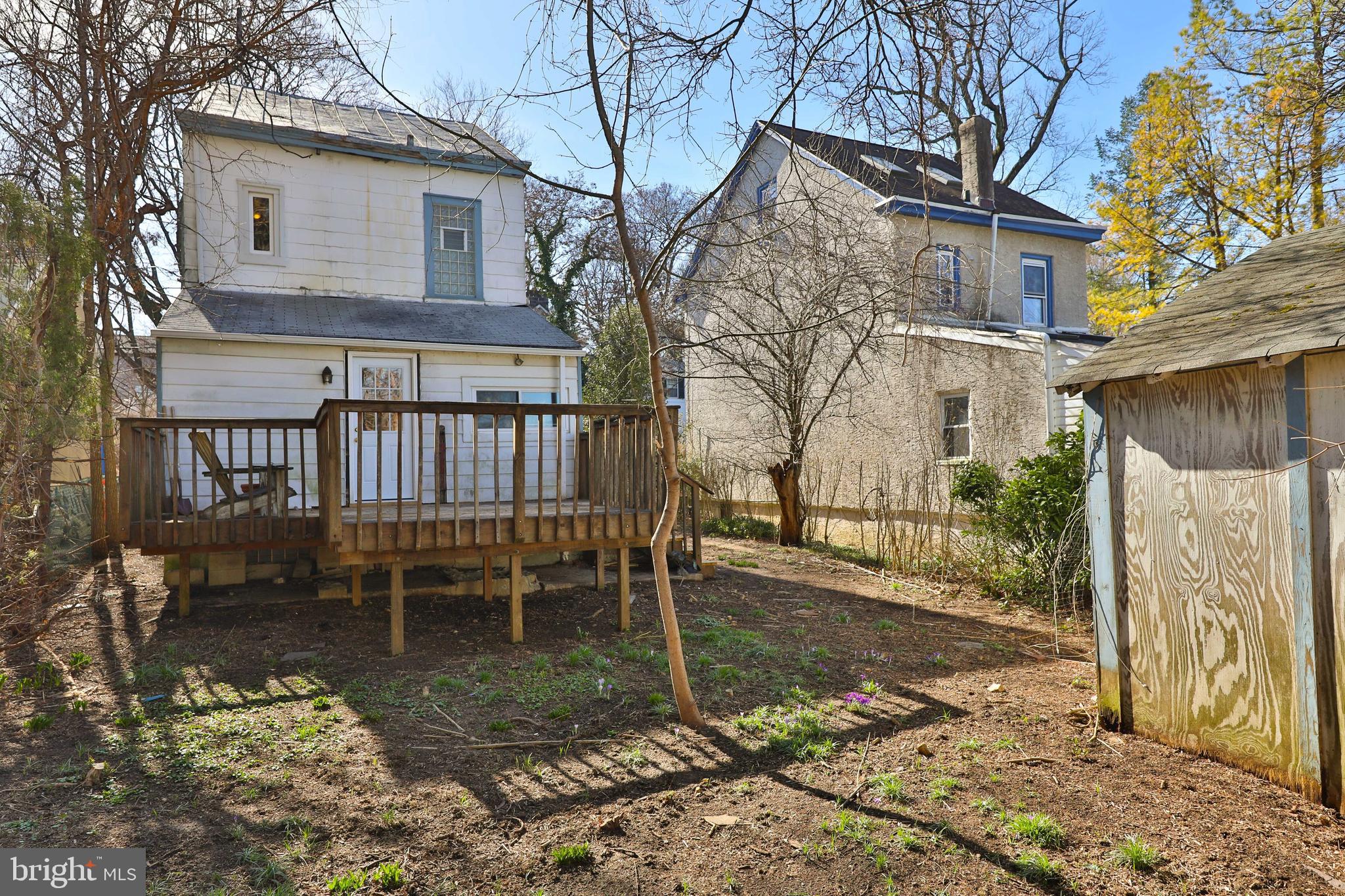 ROXBOROUGH - Residential