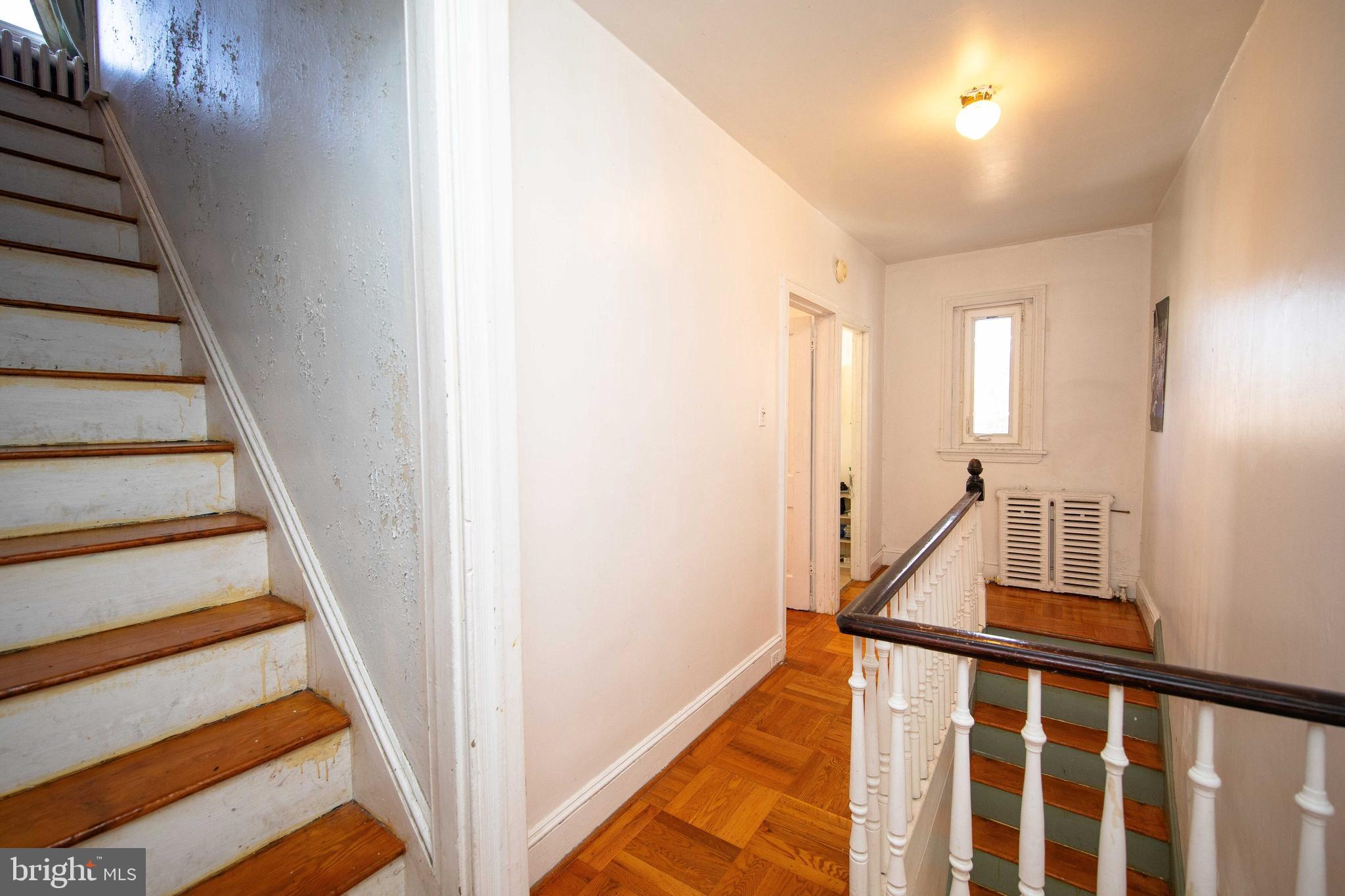 ROXBOROUGH - Residential