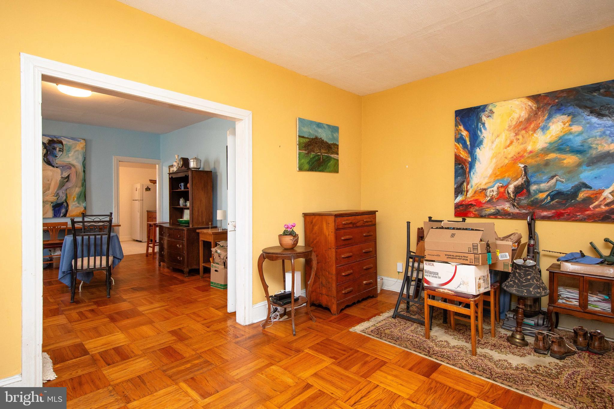 ROXBOROUGH - Residential