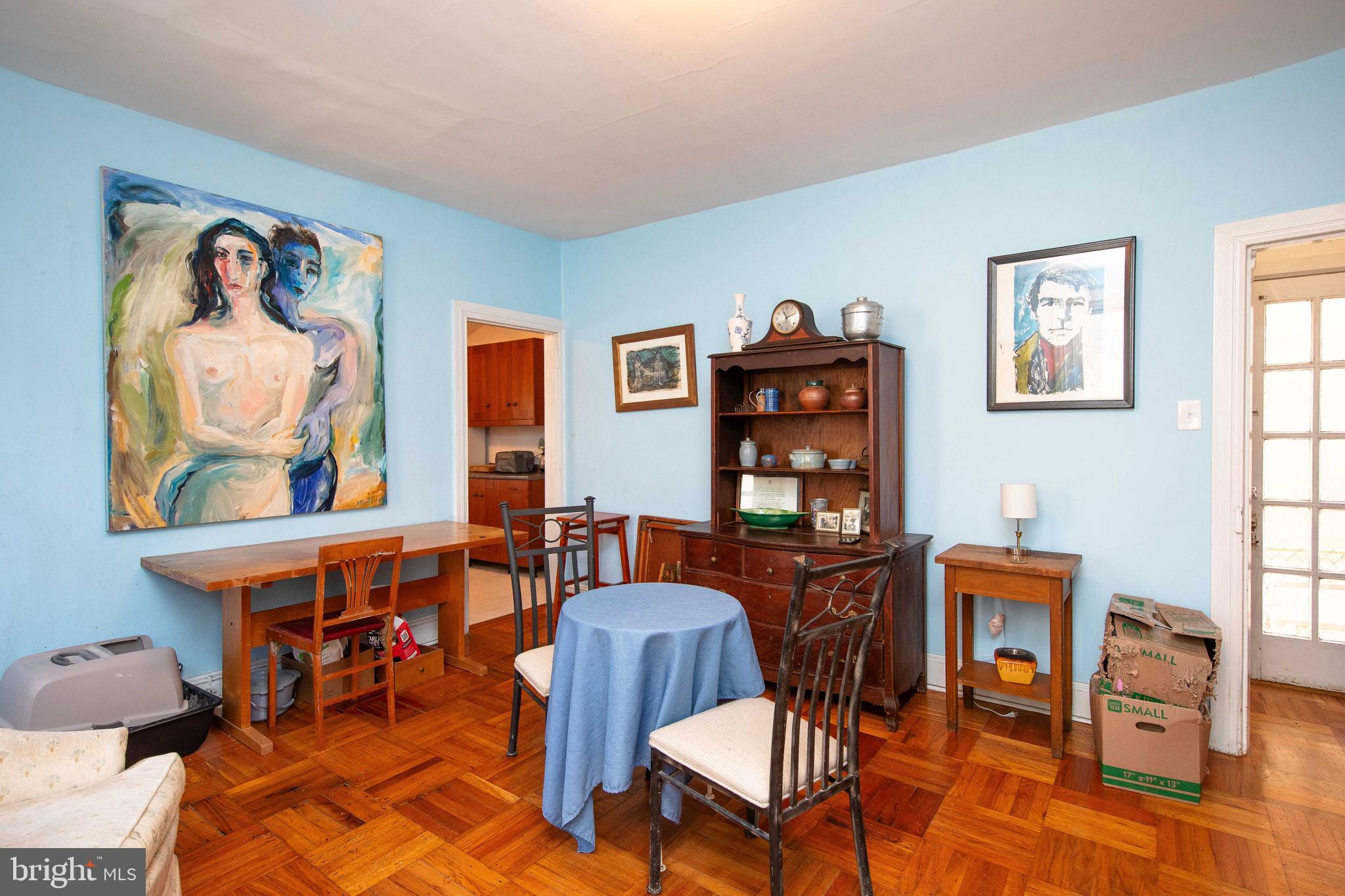 ROXBOROUGH - Residential