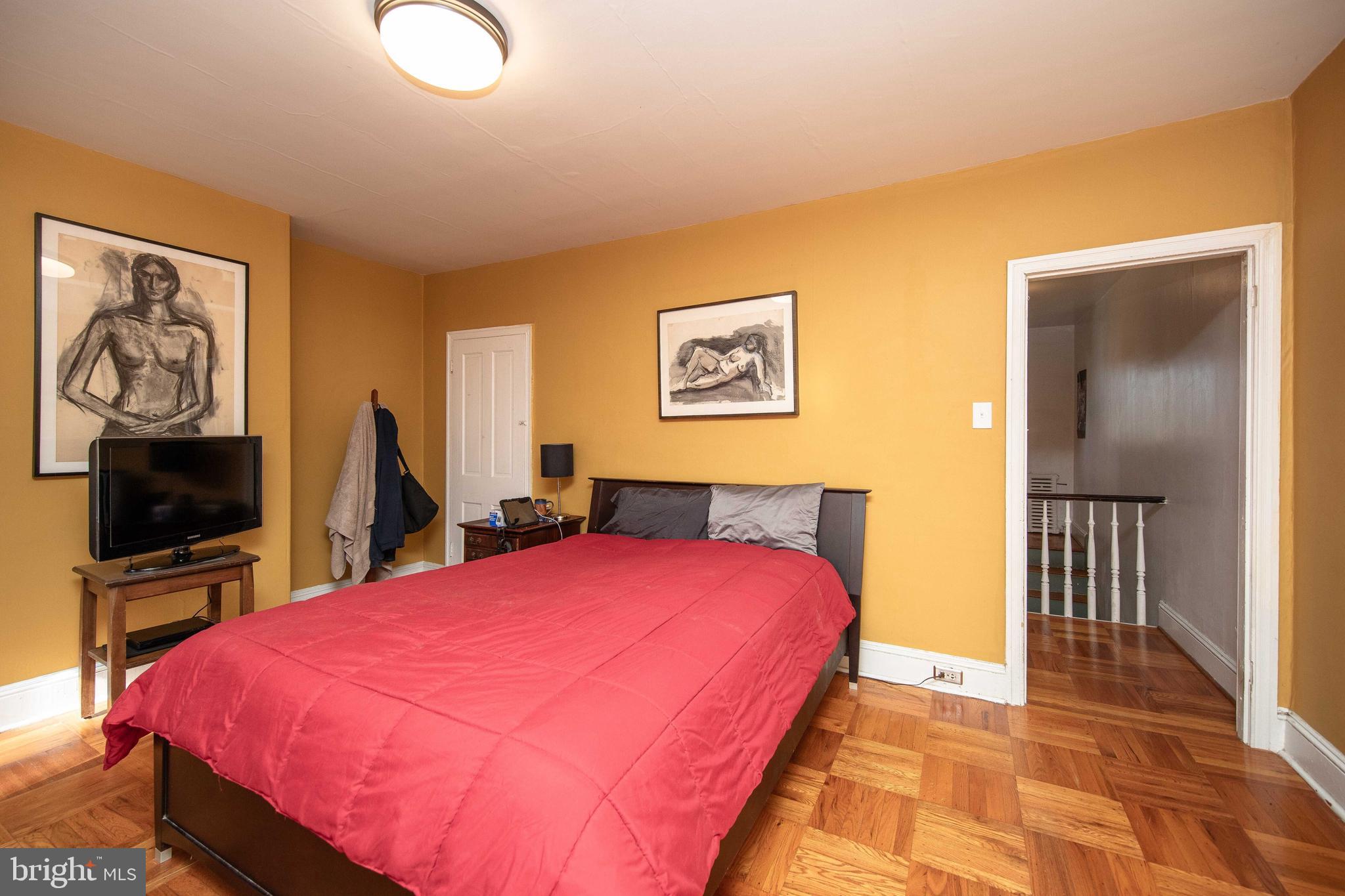 ROXBOROUGH - Residential