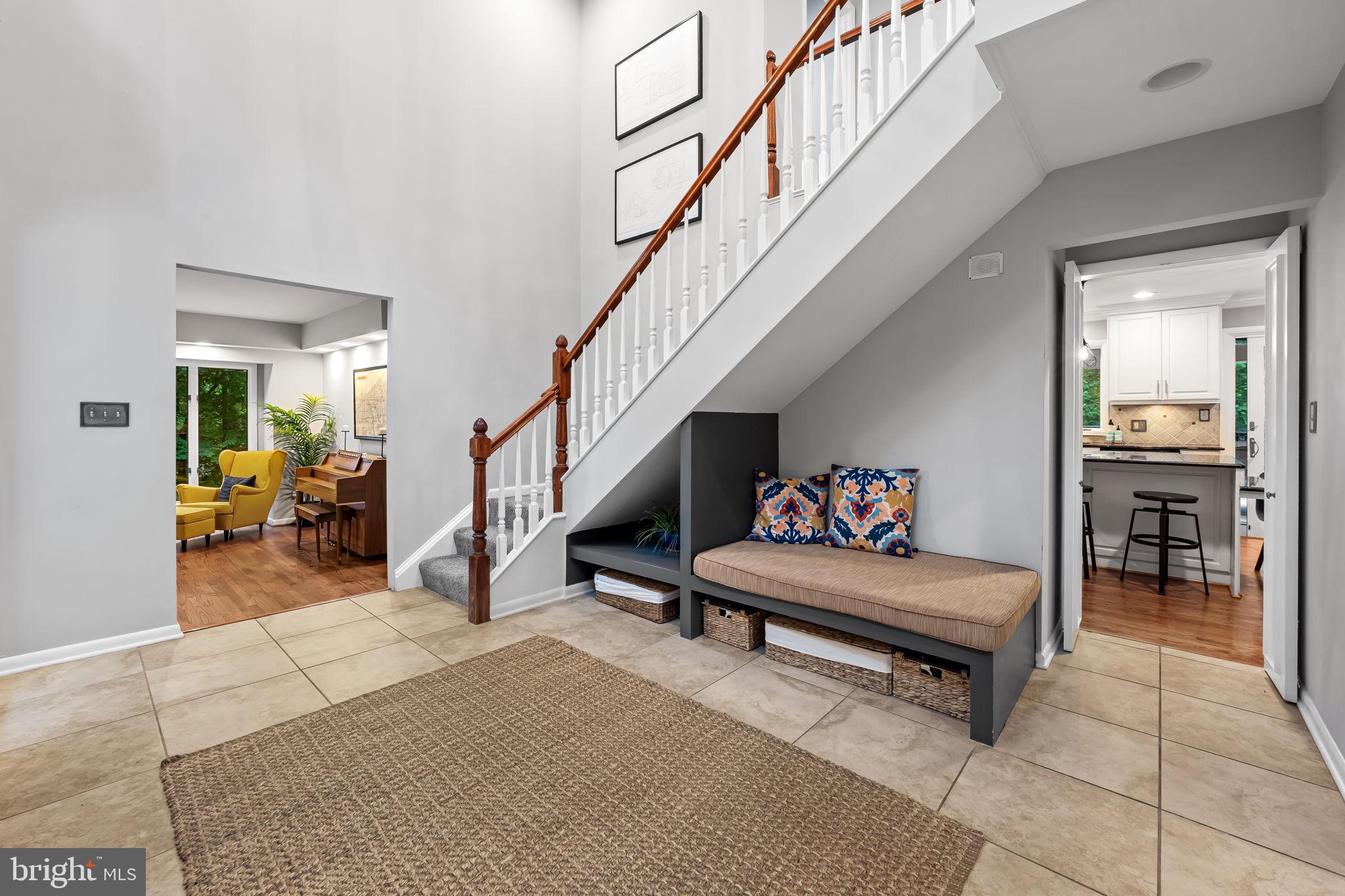 7 SHADED GLEN COURT