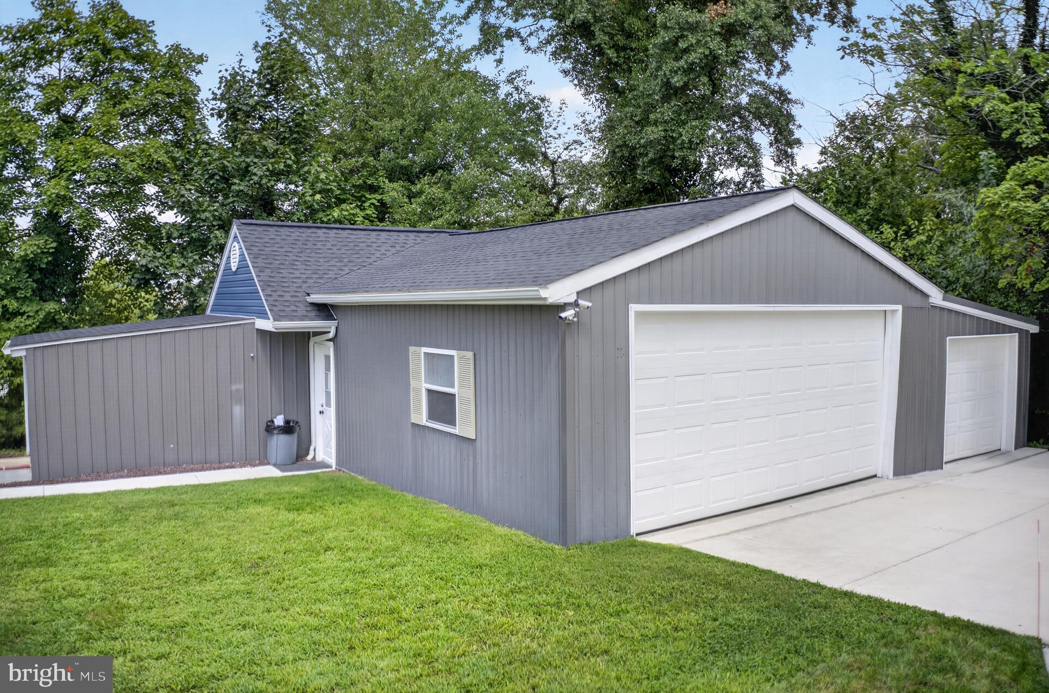 8547 HEARNS POND ROAD