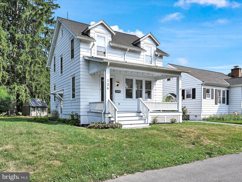 Photo of 226 E Ferdinand Street, Manheim, PA 17545 (MLS # PALA2054322)