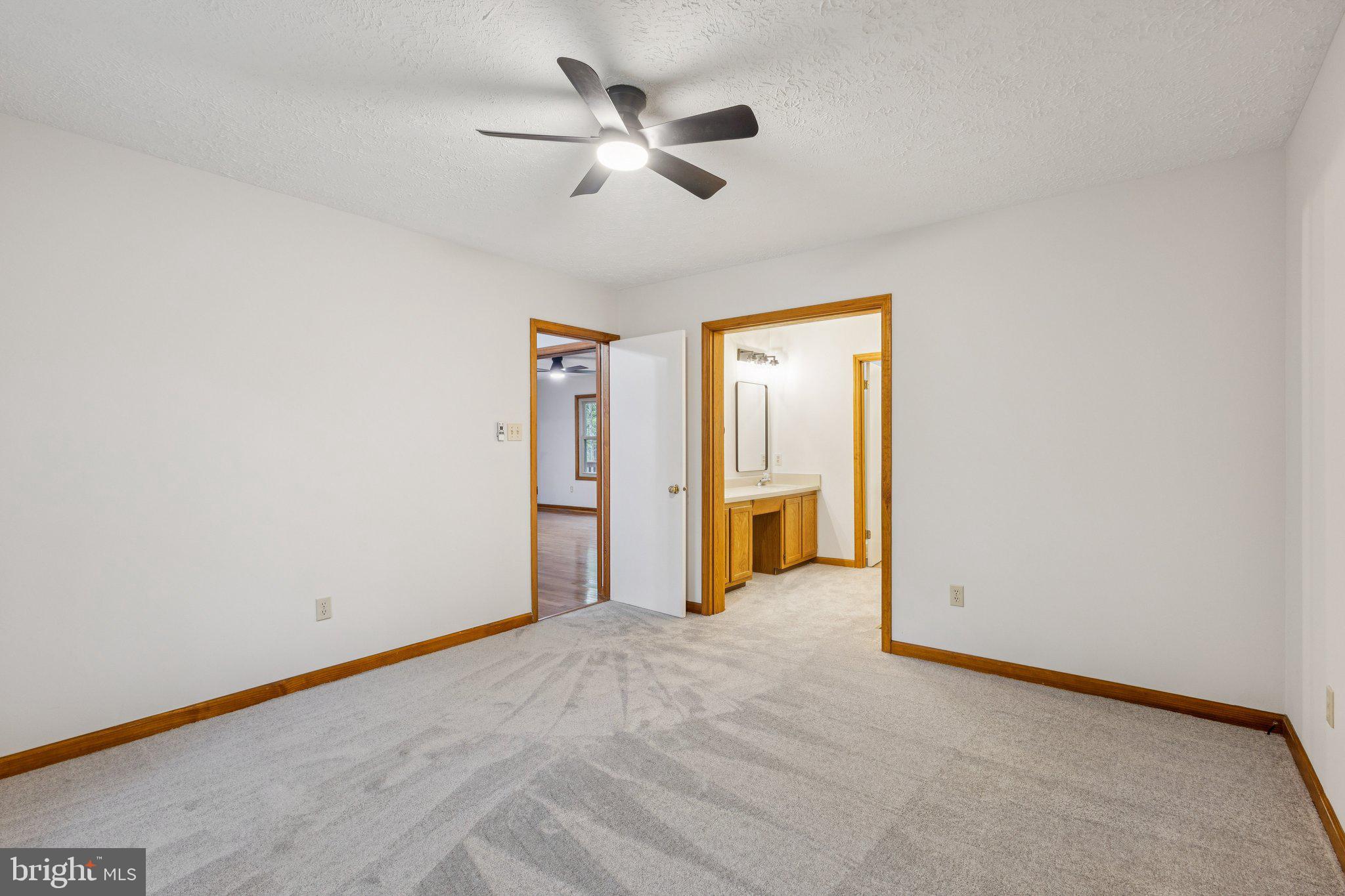 TOWER HILL - Residential