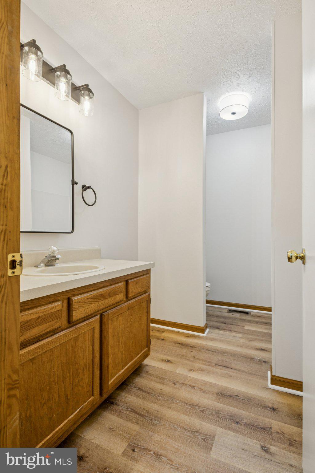 TOWER HILL - Residential