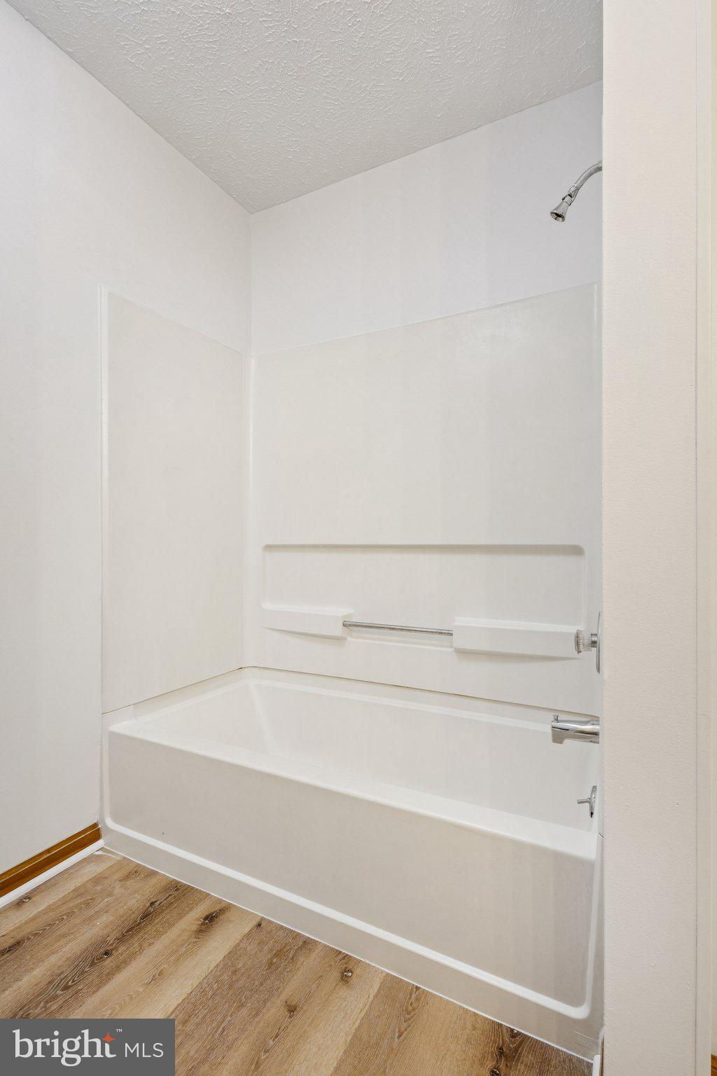 TOWER HILL - Residential