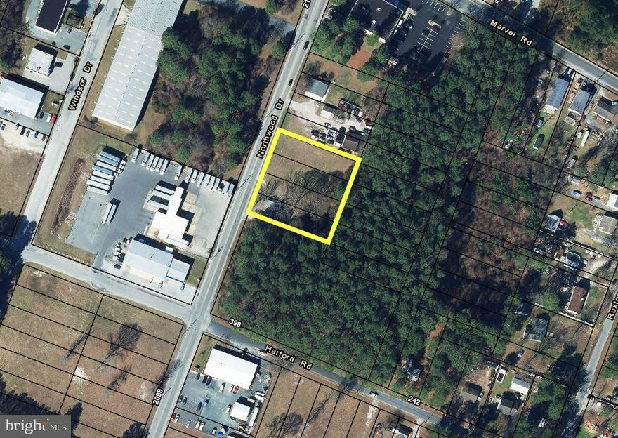 This Light Industrial / Commercial property consist of  4 x 1/4 acre parcels and 1 features a fully updated and remodeled 900 sq. ft. residence with 2 bedrooms and 1 full bathroom, bonus room, laundry room and updated kitchen. New Stainless appliances, flooring, fixtures, paint, walk in tile shower, and HVAC all since 2023. The exterior features privacy fencing, low maintenance composite decking, a large storage shed and an additional detached office / efficiency apartment. The remaining  3 x 1/4 acre parcels are cleared, level and ready to build on. This flexible property has (2) curb cuts with 1 at the residence and 1 providing access to the open space. The business possibilities are endless ranging from service fields, automotive repairs, storage, towing, hauling and distribution.