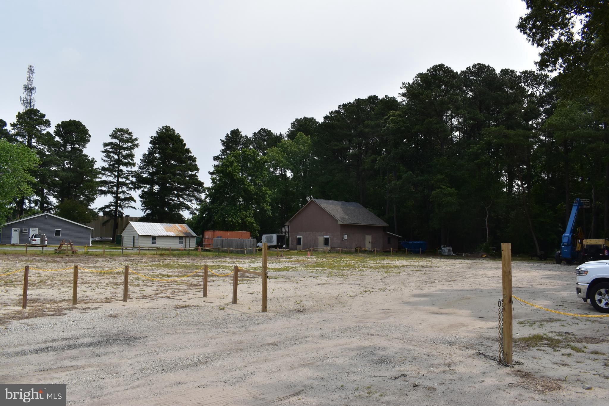 2111, 2113, 2115, 2117 NORTHWOOD DRIVE