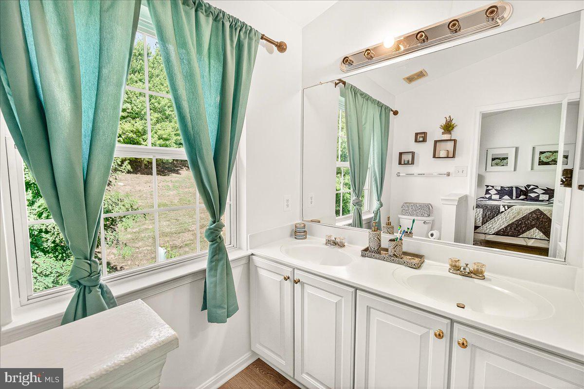 OVERLOOK - Residential