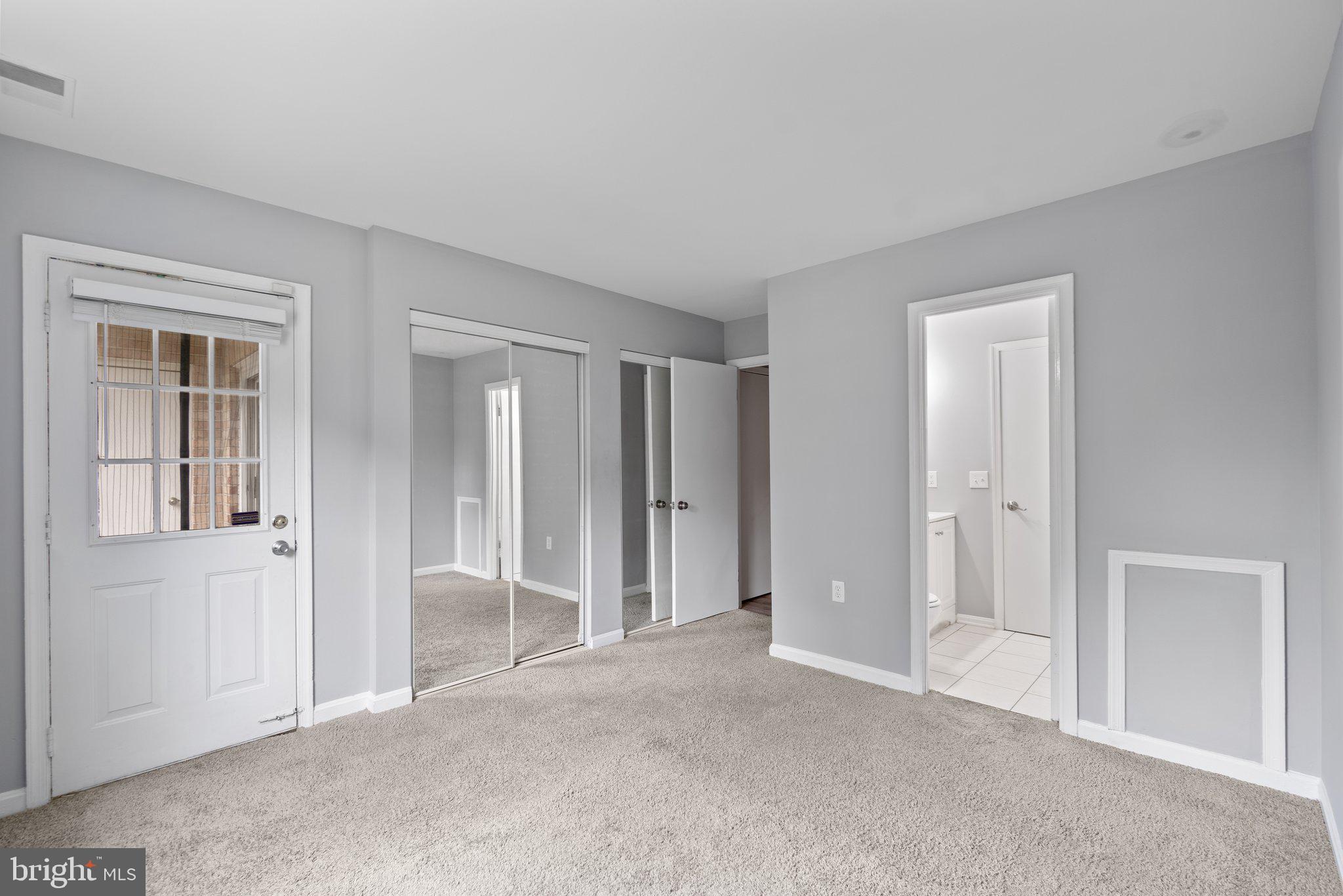 FLOWER HILL - Residential