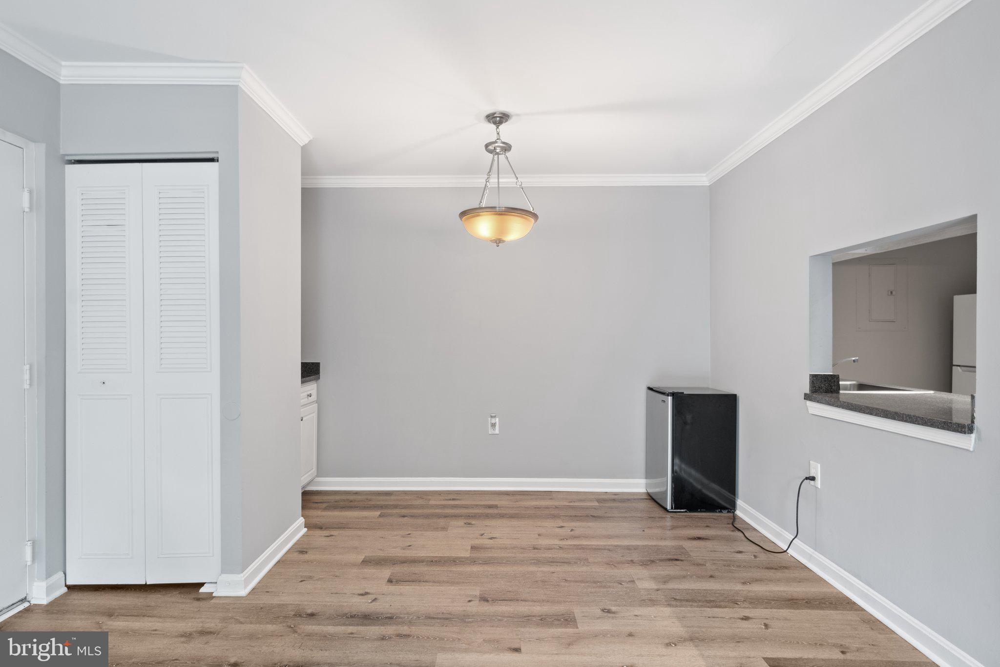 FLOWER HILL - Residential