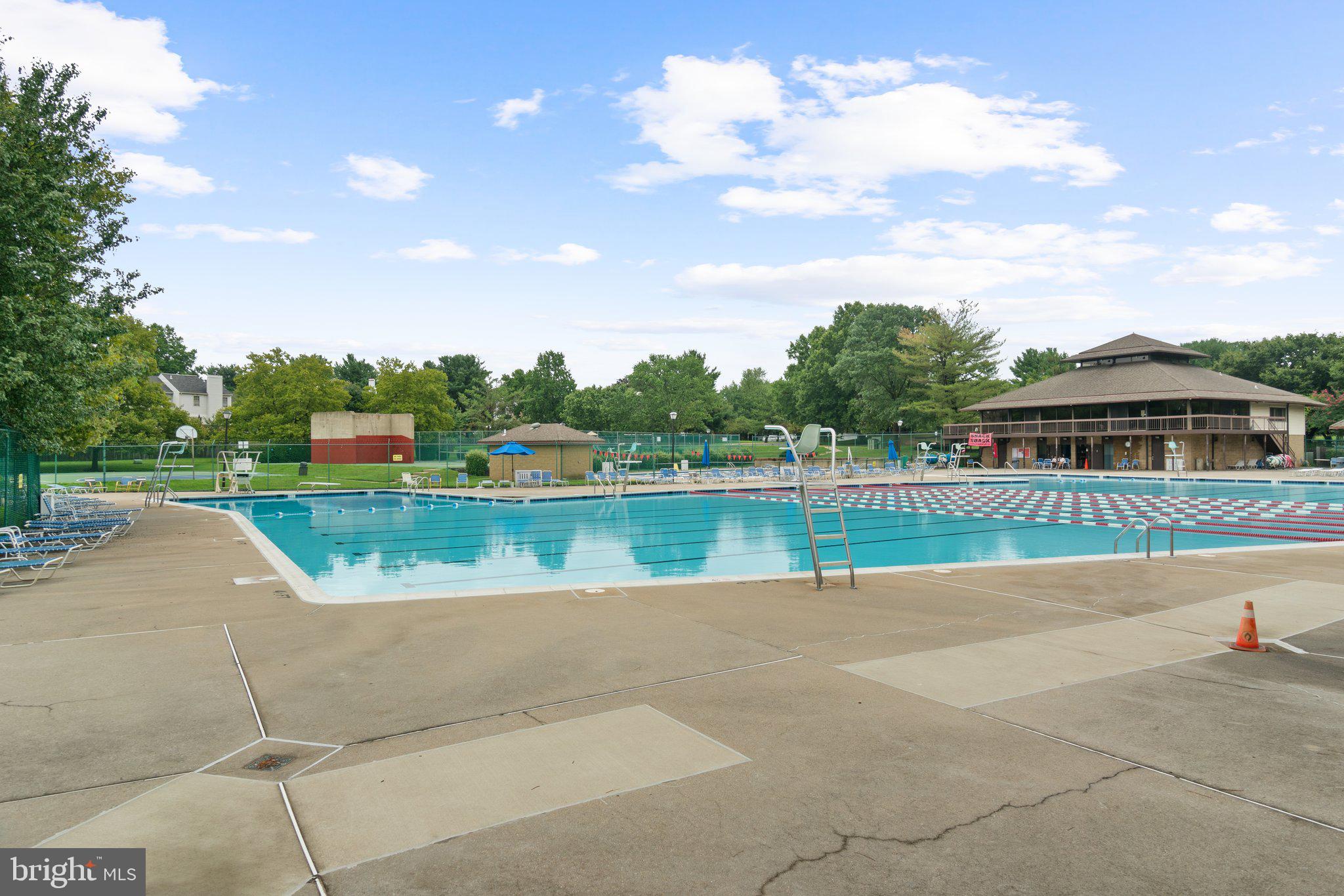 FLOWER HILL - Residential