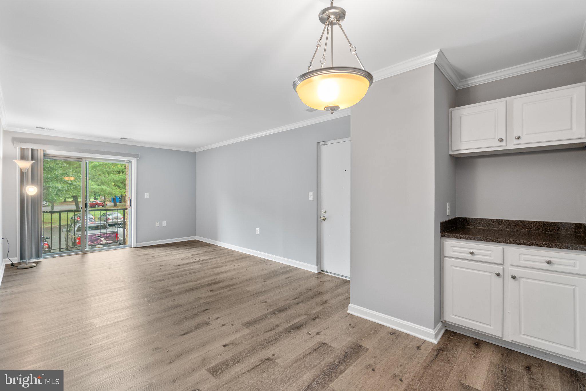 FLOWER HILL - Residential