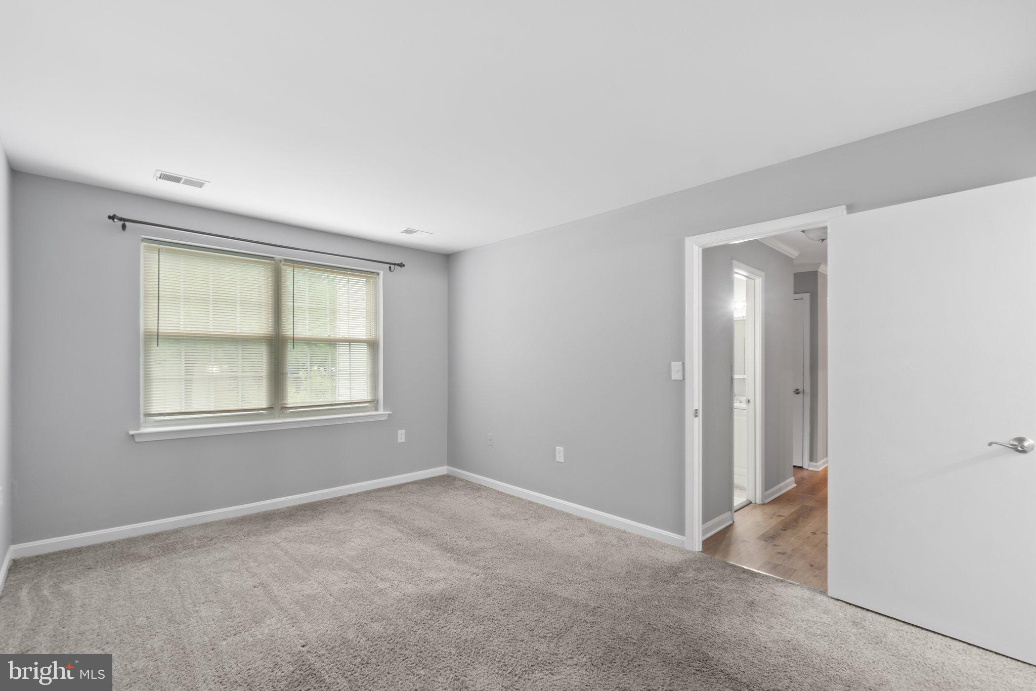 FLOWER HILL - Residential