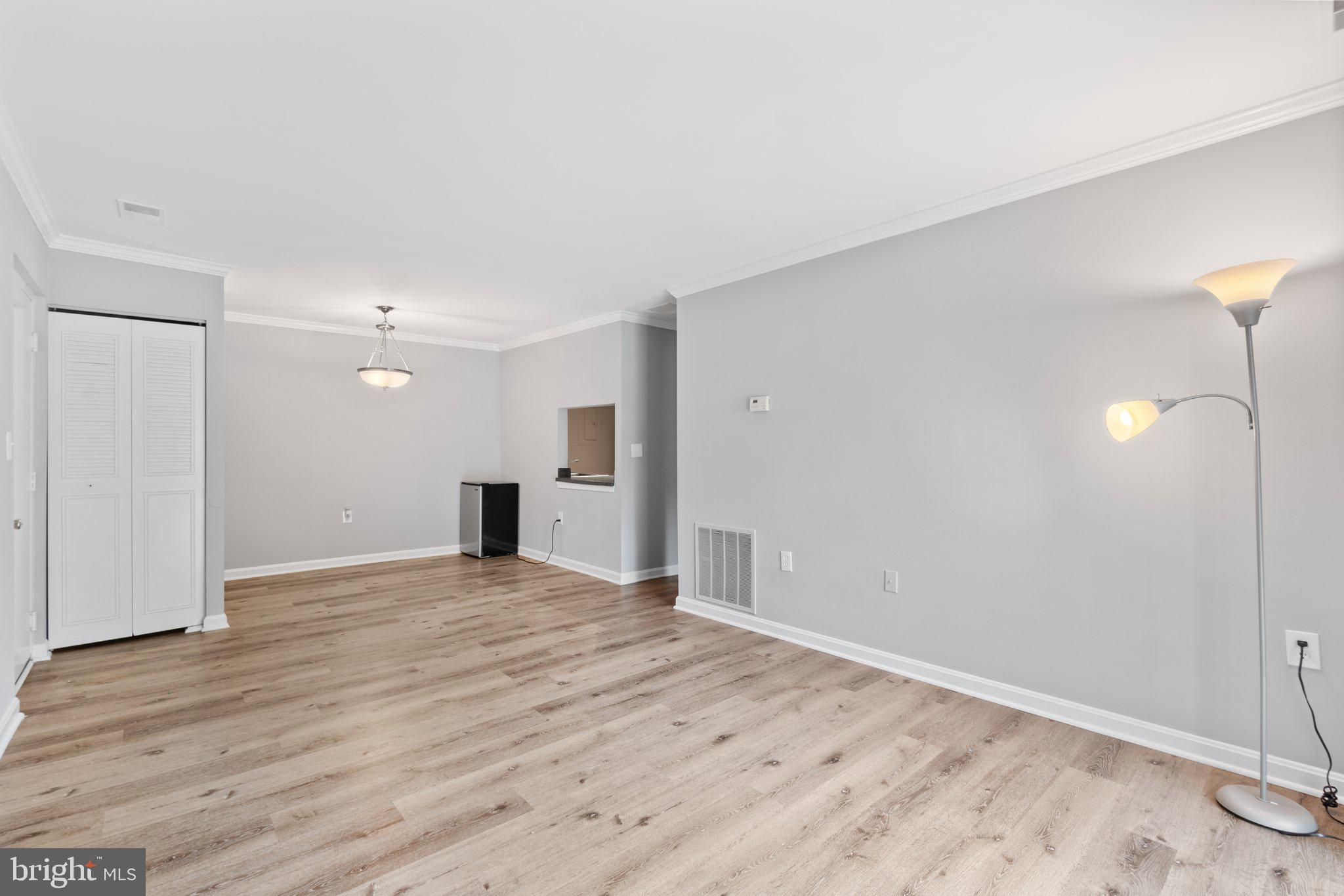 FLOWER HILL - Residential