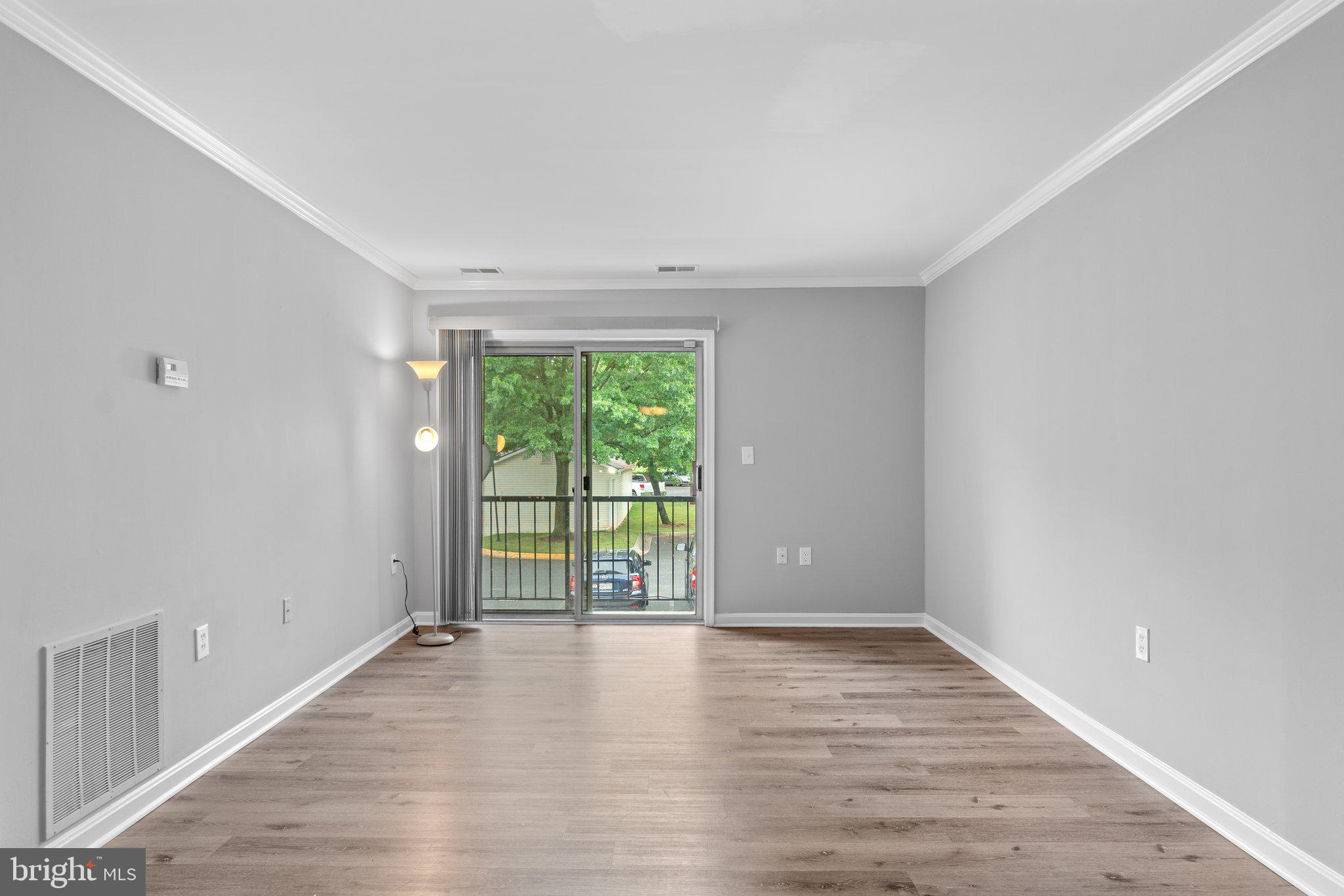 FLOWER HILL - Residential