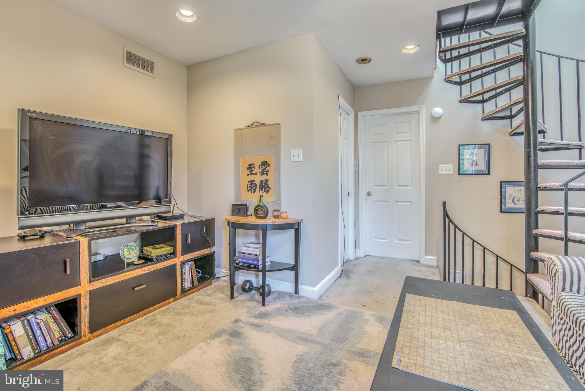 BARRE CIRCLE HISTORIC DISTRICT - Residential Lease