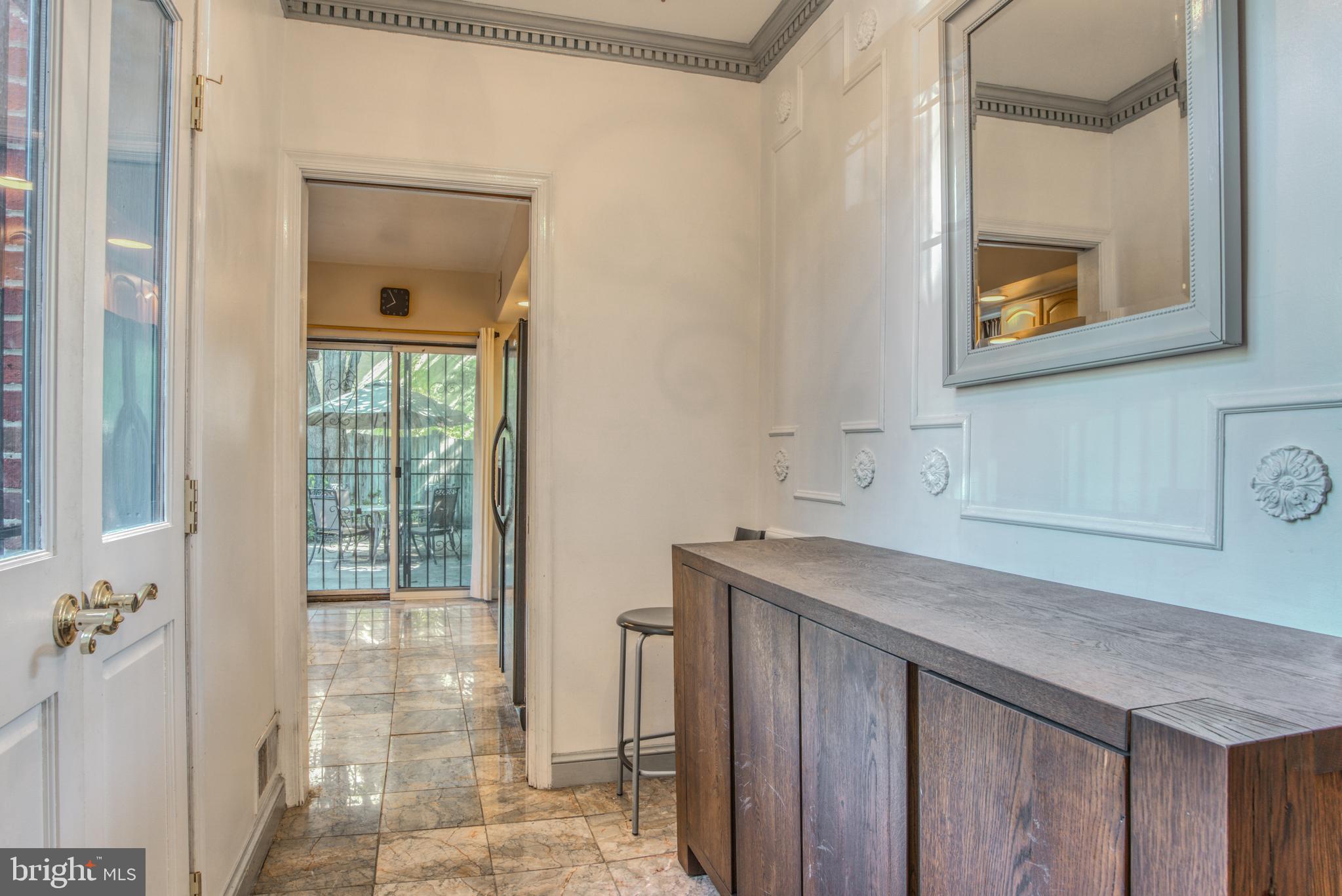 BARRE CIRCLE HISTORIC DISTRICT - Residential Lease