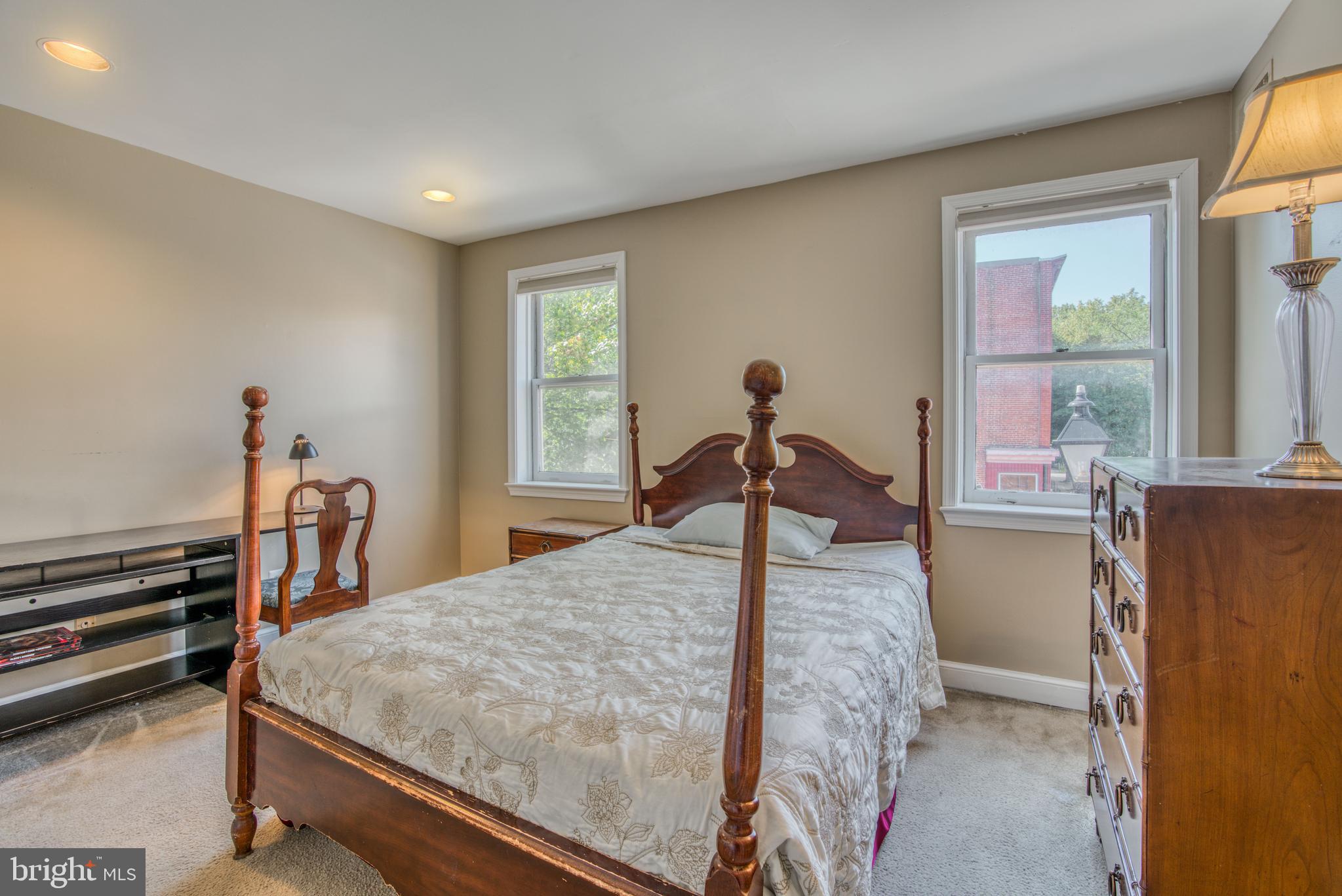 BARRE CIRCLE HISTORIC DISTRICT - Residential Lease