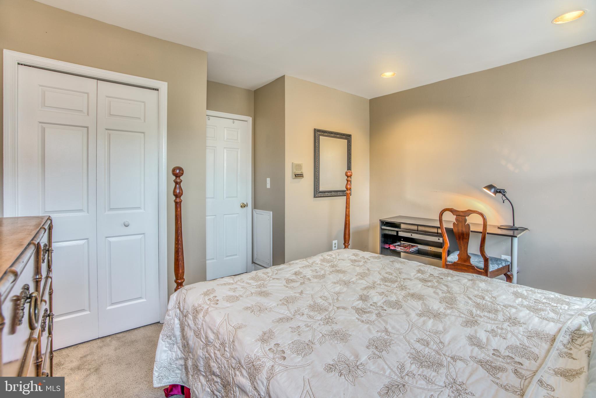 BARRE CIRCLE HISTORIC DISTRICT - Residential Lease