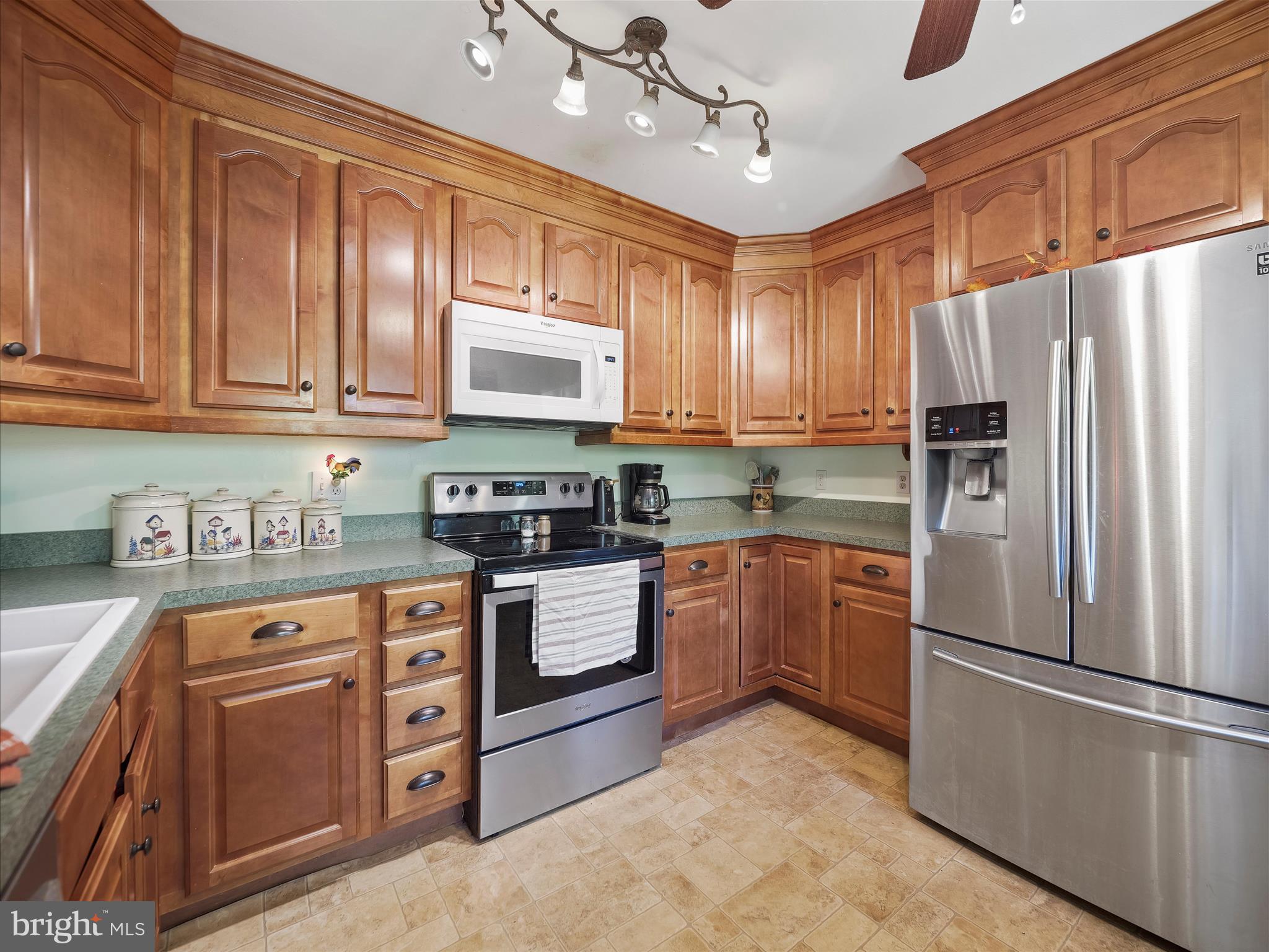 CLOVERTON - Residential