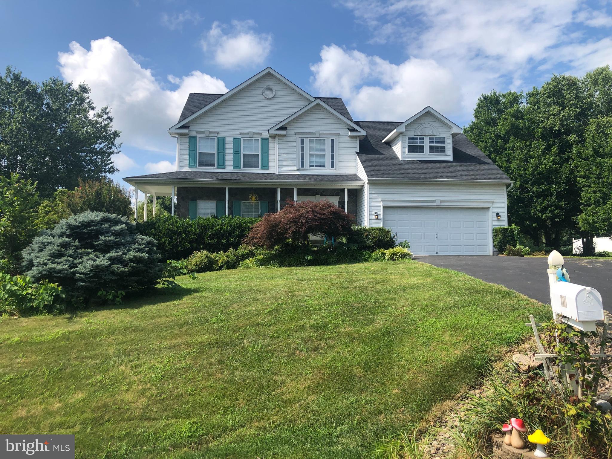 AMBER KNOLLS - Residential Lease