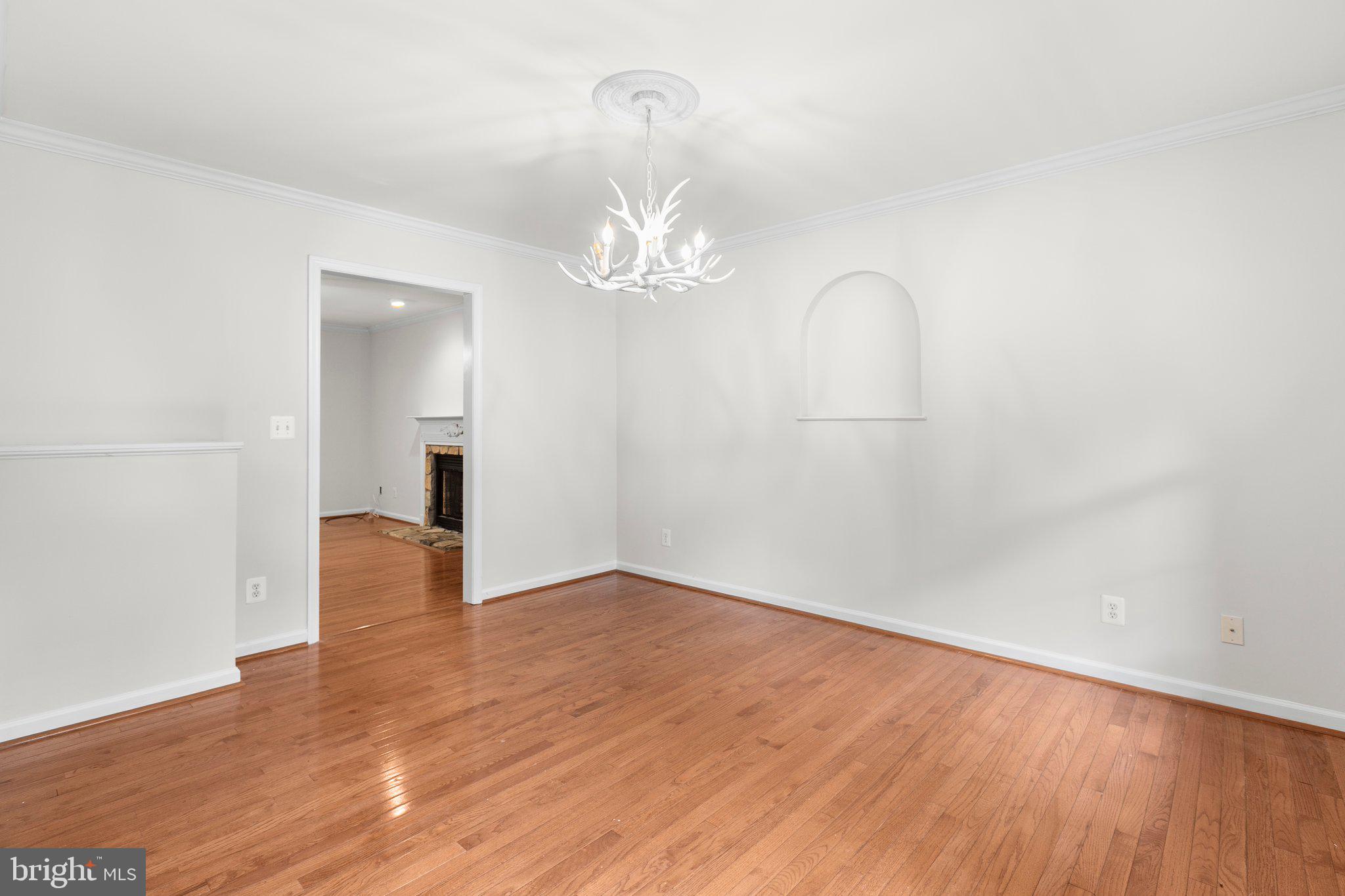 PRESIDENTIAL LAKES - Residential