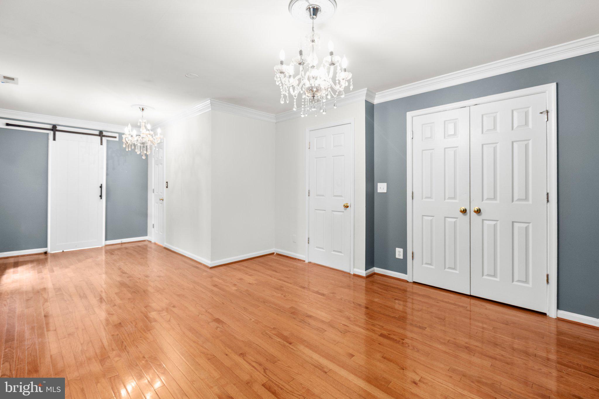 PRESIDENTIAL LAKES - Residential