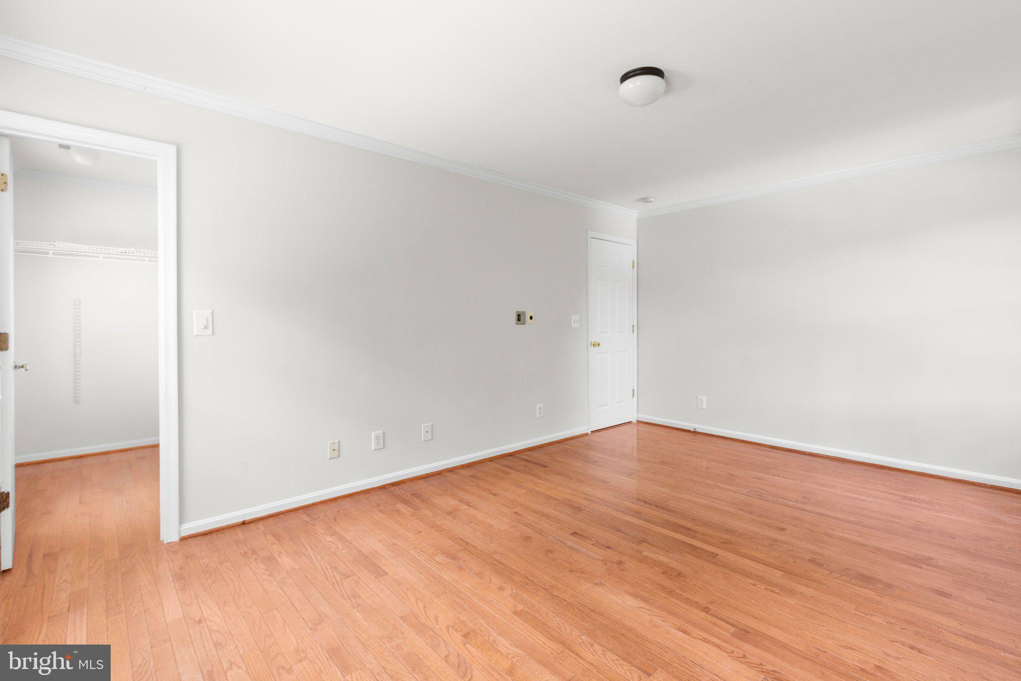 PRESIDENTIAL LAKES - Residential