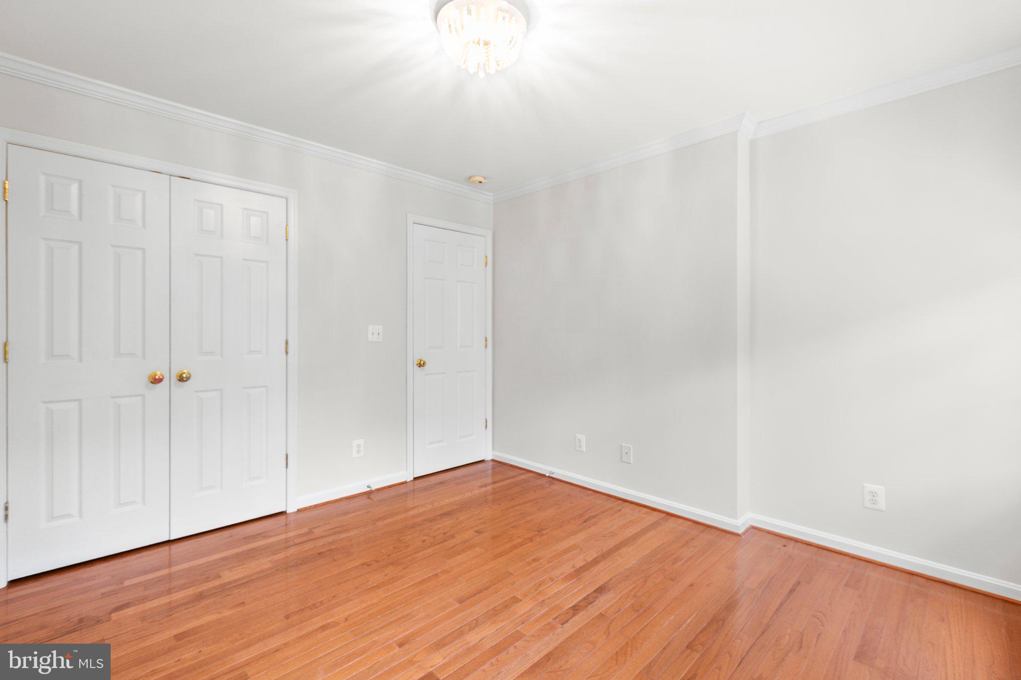 PRESIDENTIAL LAKES - Residential