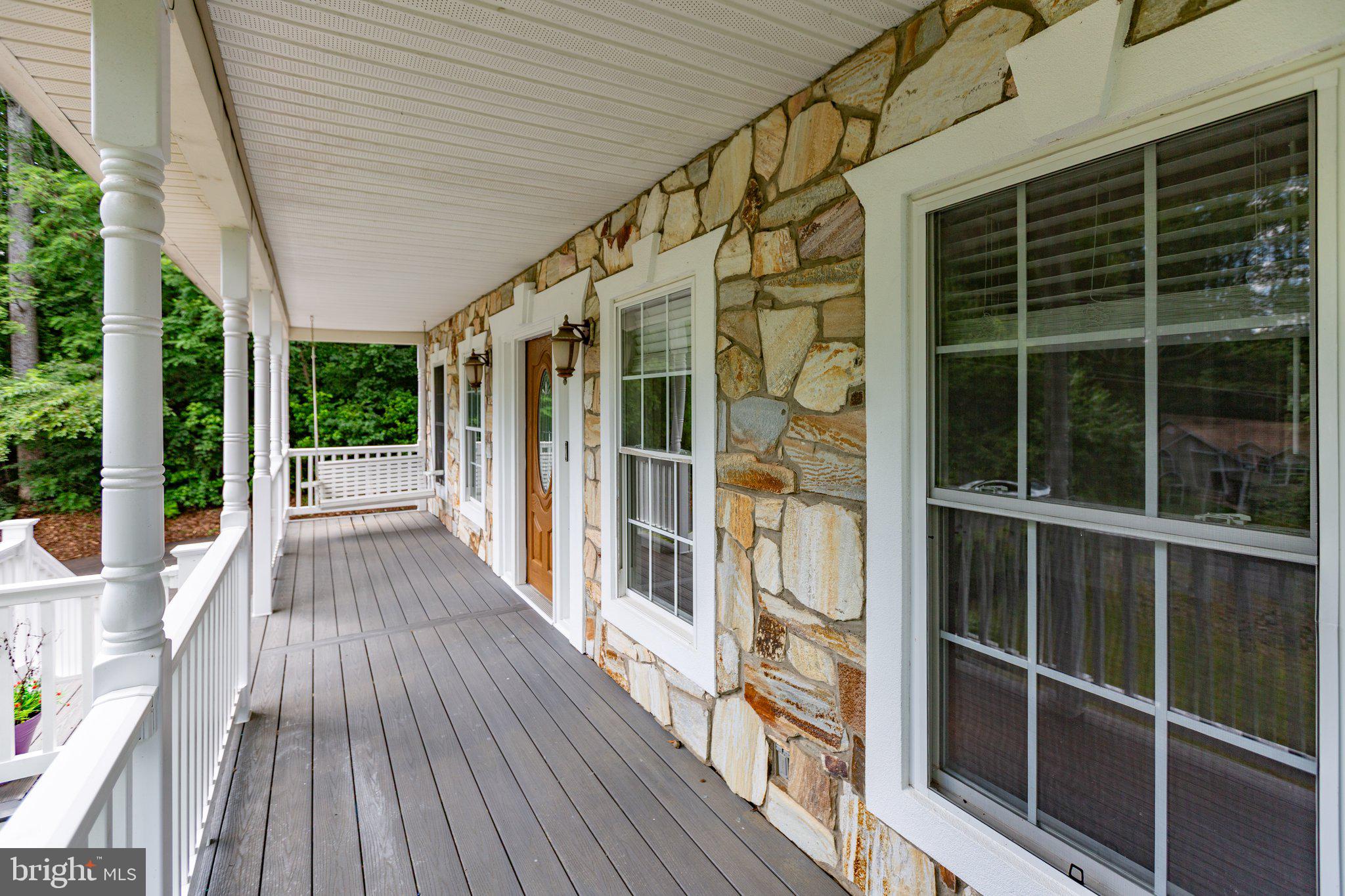 PRESIDENTIAL LAKES - Residential