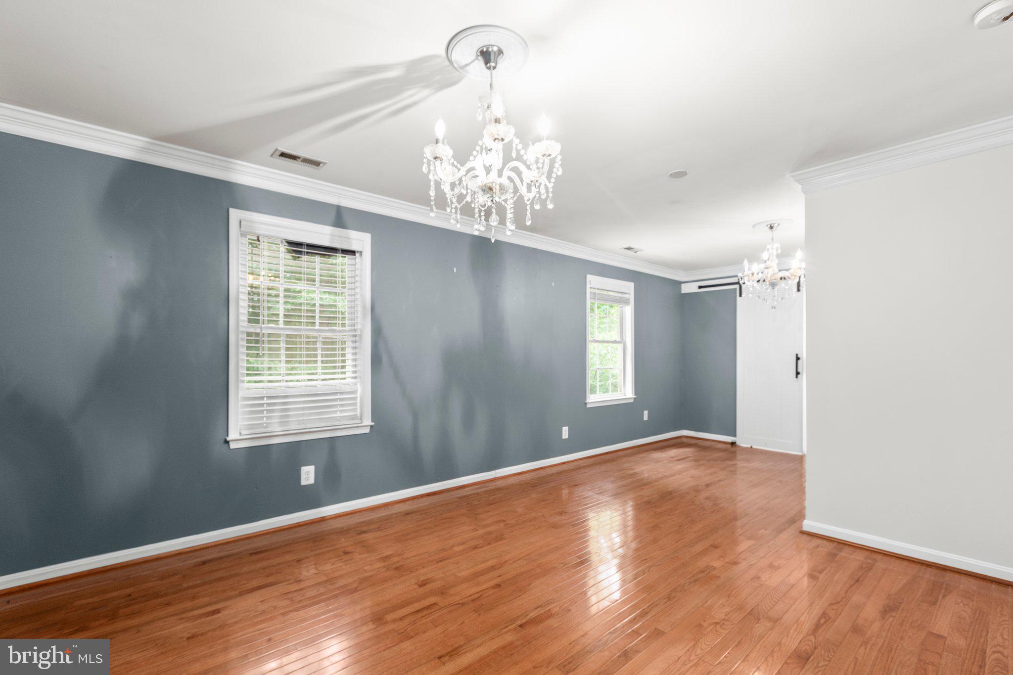 PRESIDENTIAL LAKES - Residential